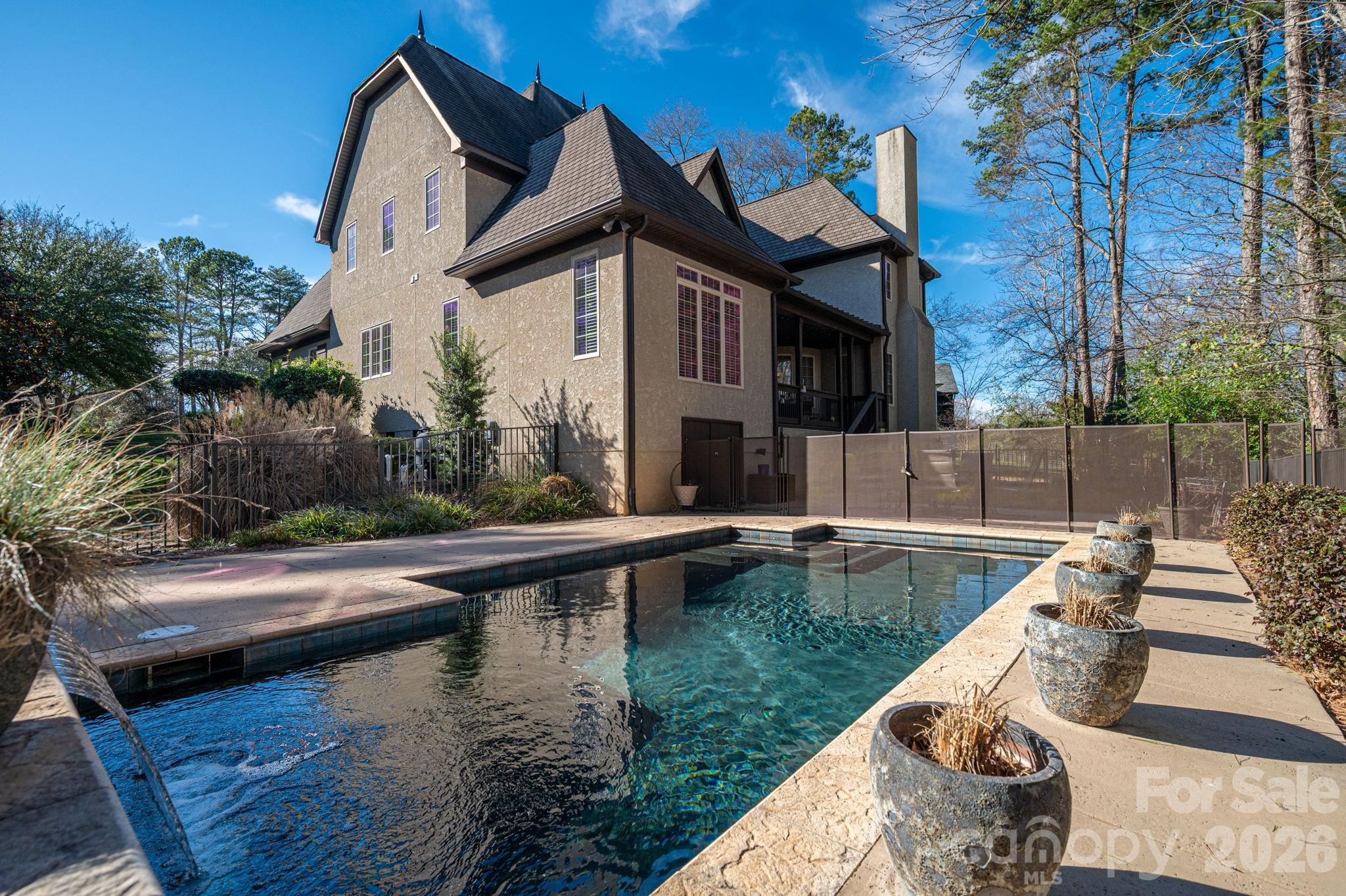 River Lakes - Residential