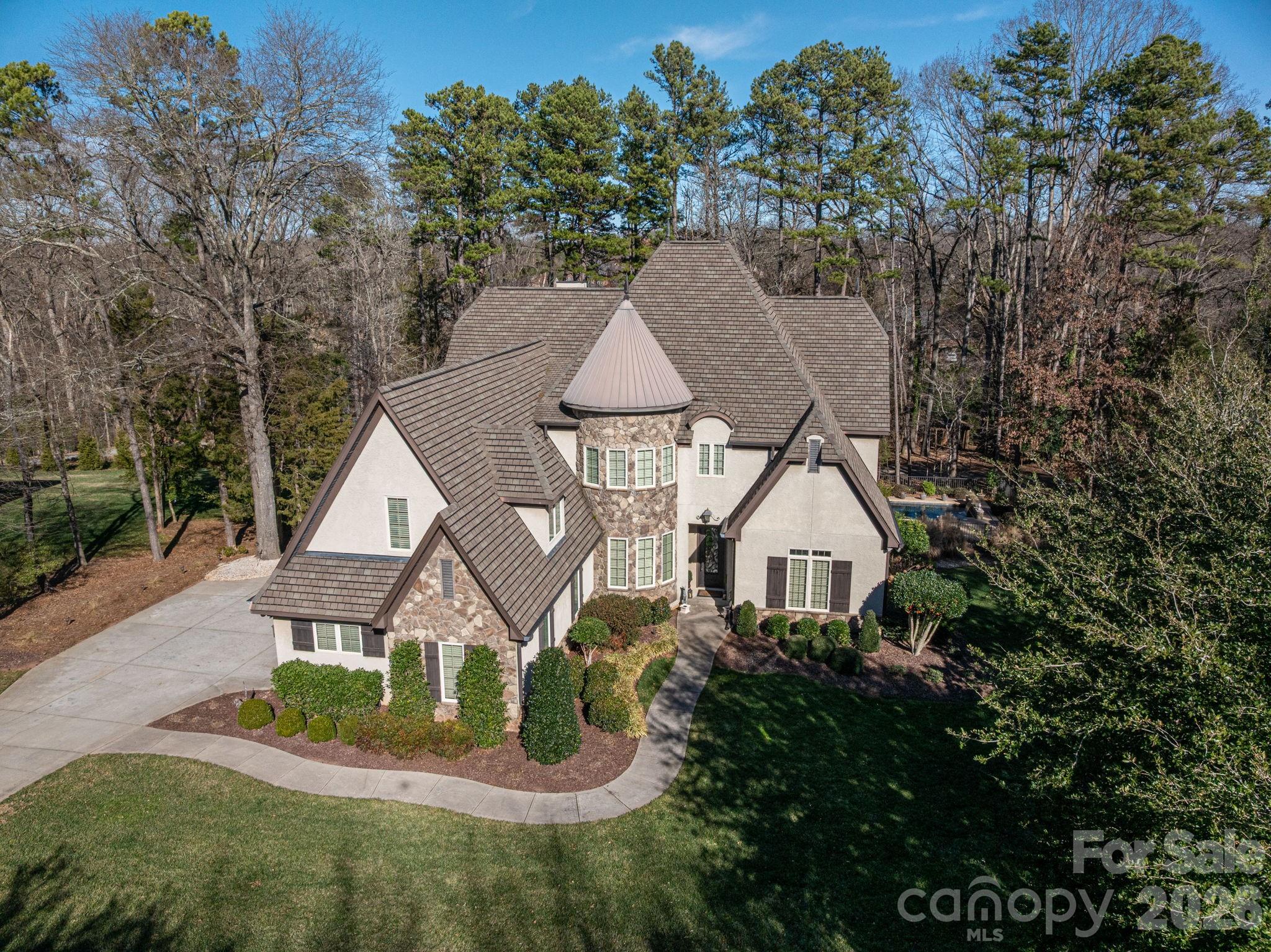 River Lakes - Residential