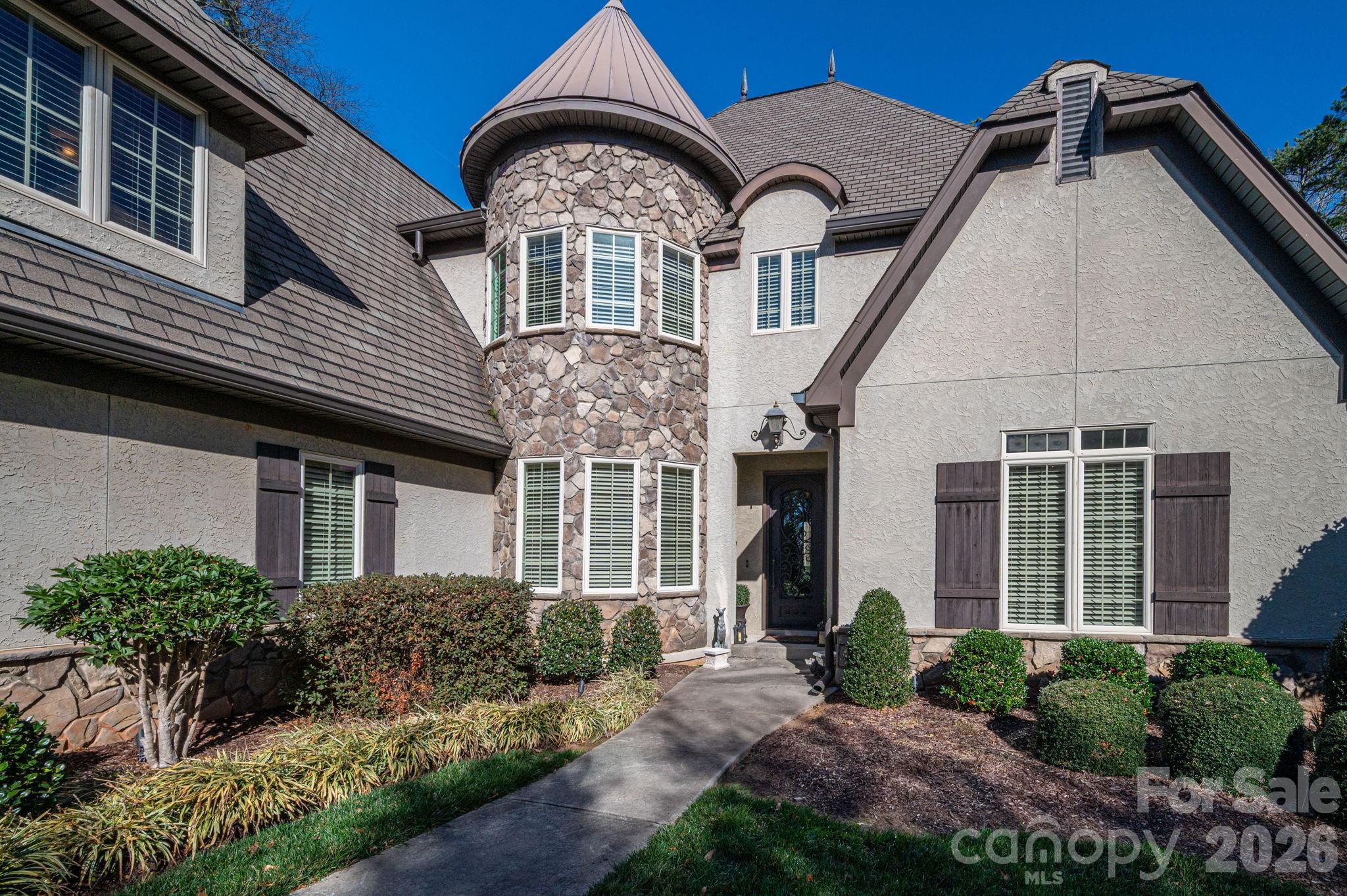 River Lakes - Residential
