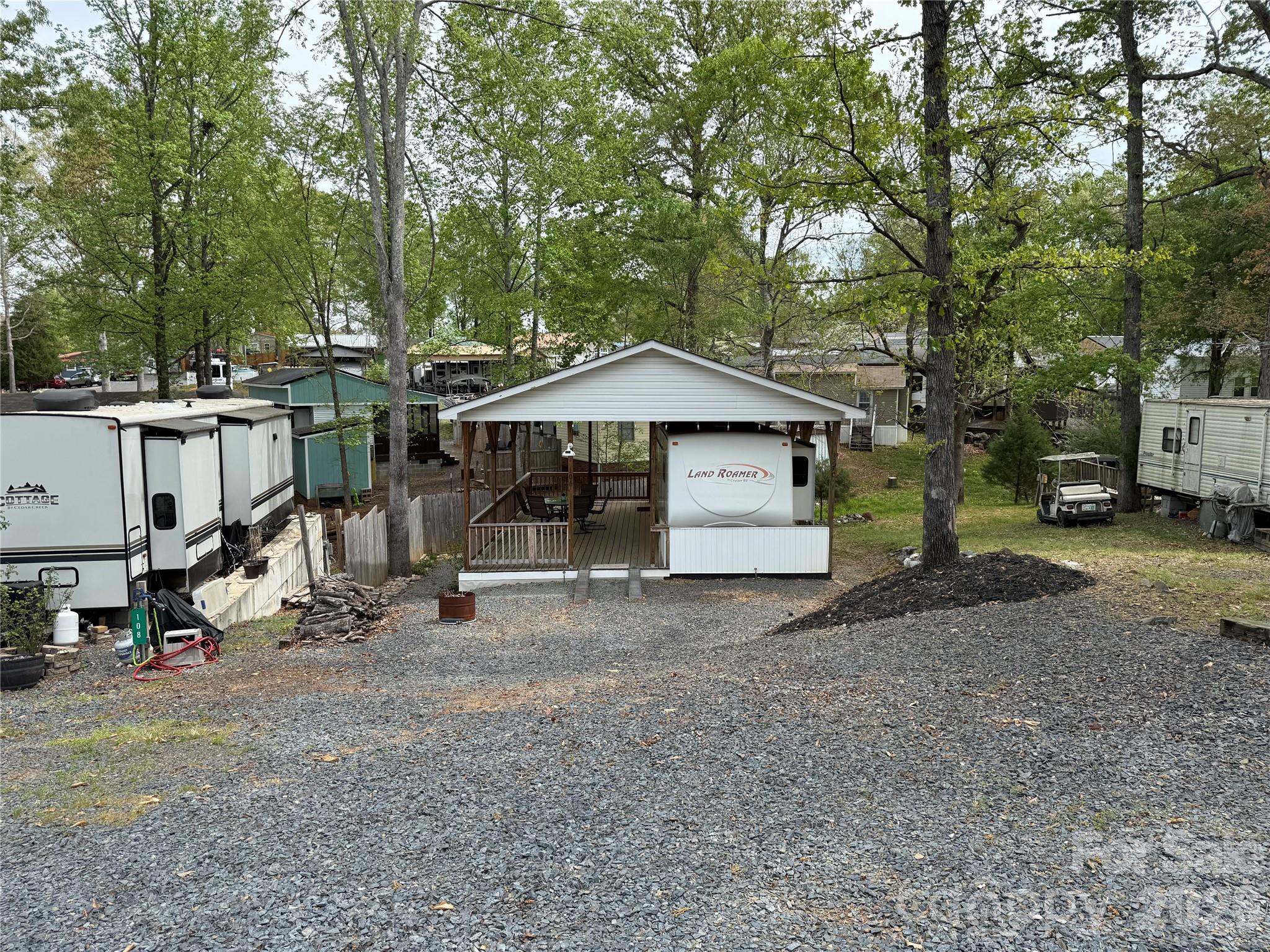Twin Harbor - Residential