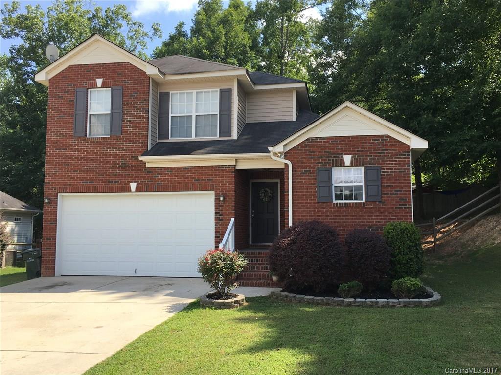 Wonderful Waxhaw community! Minutes away from dining, shopping, and antiquing!