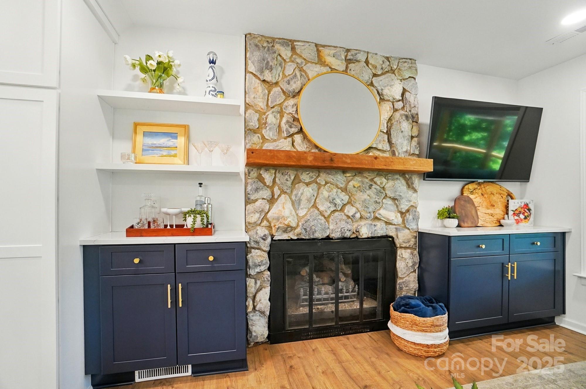 Tega Cay - Residential