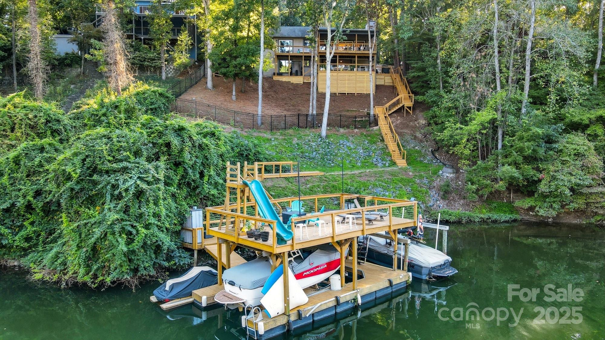 Tega Cay - Residential