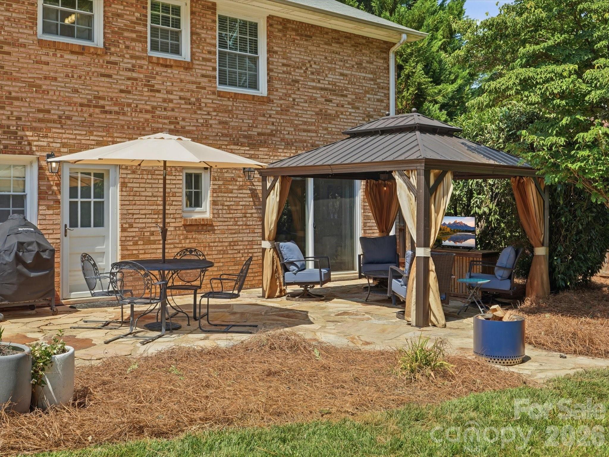 Montclaire - Residential