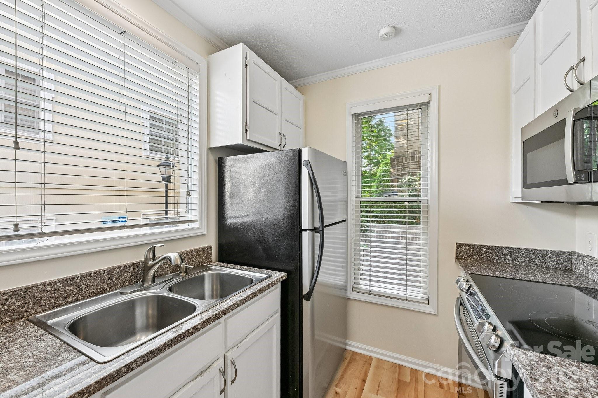 Latta Square - Residential