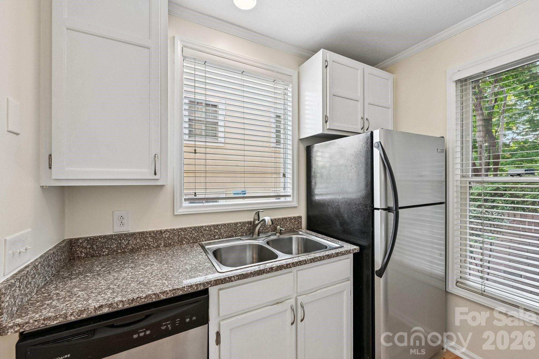 Latta Square - Residential