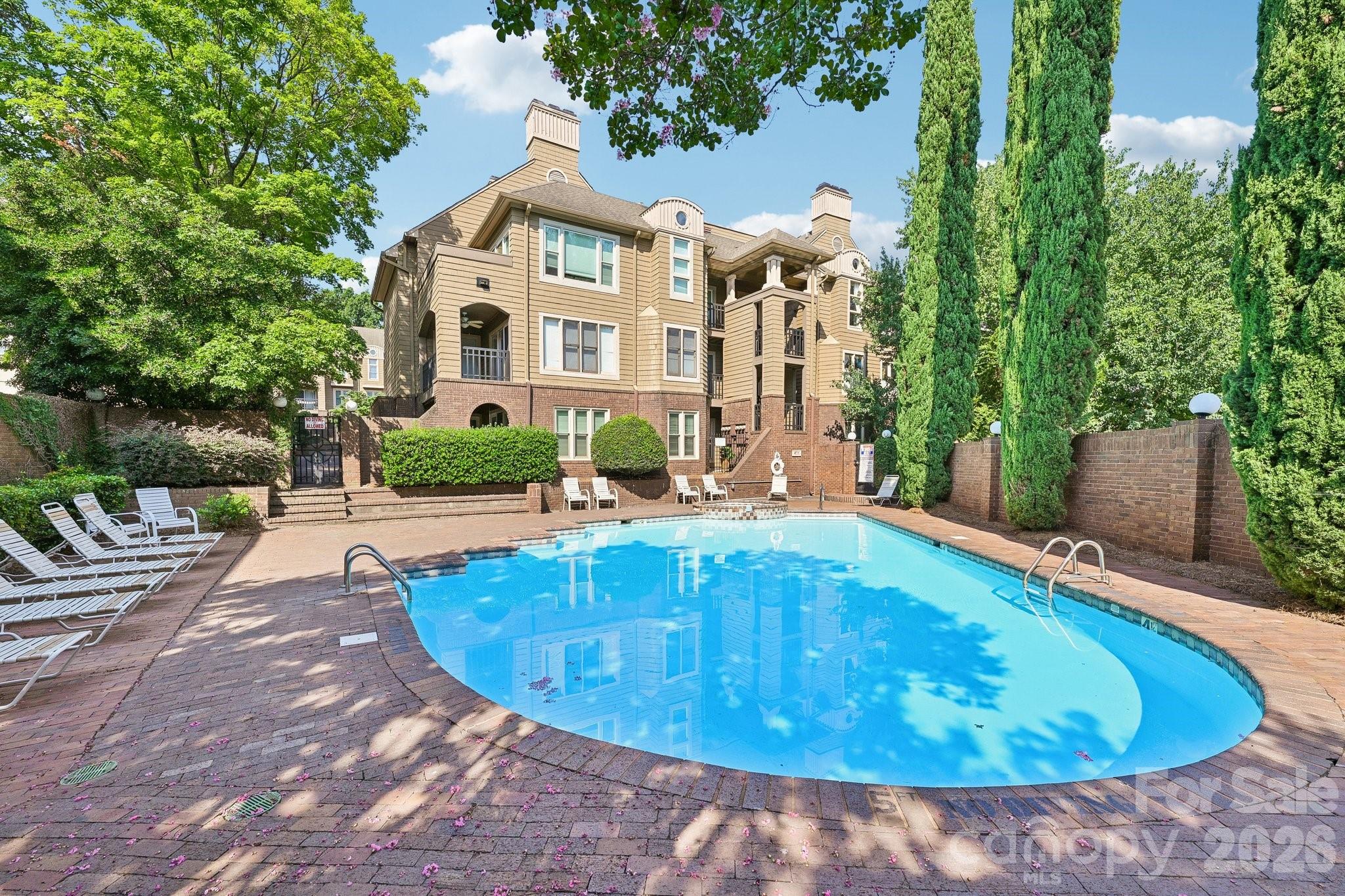 Latta Square - Residential