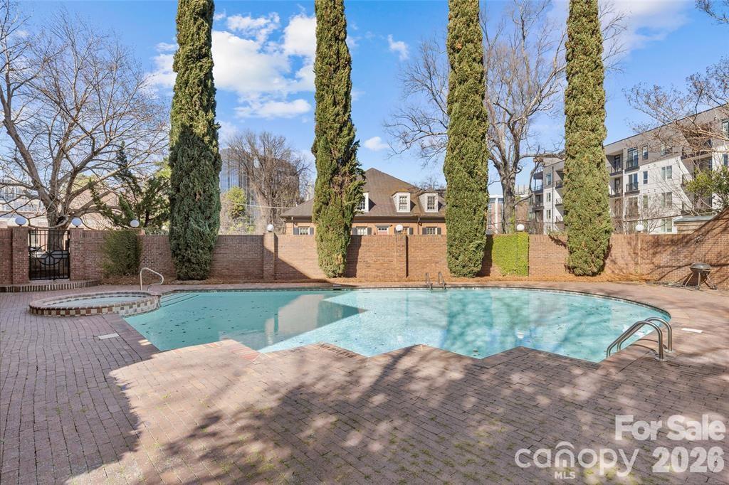 Latta Square - Residential