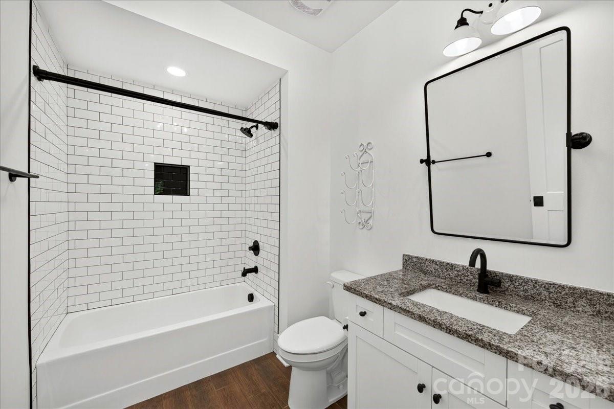 Riverchase Estates - Residential