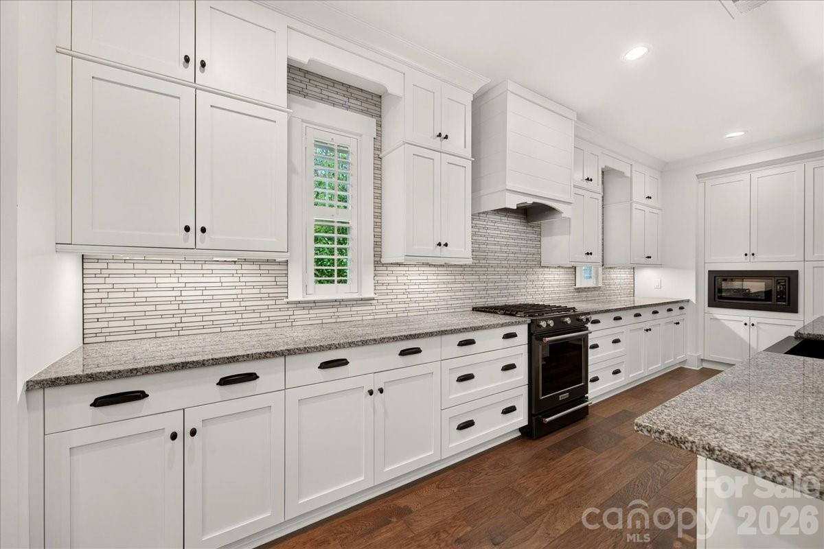 Riverchase Estates - Residential