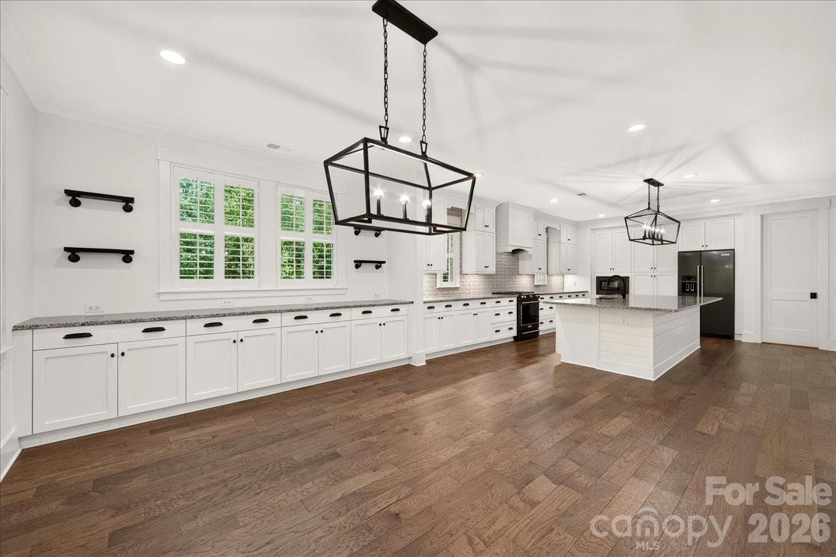 Riverchase Estates - Residential