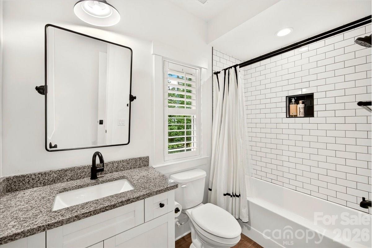 Riverchase Estates - Residential