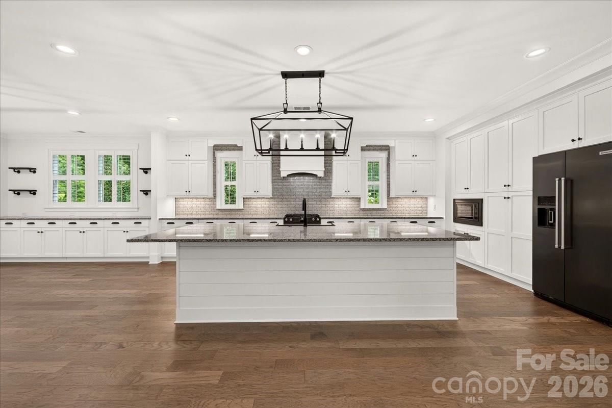 Riverchase Estates - Residential