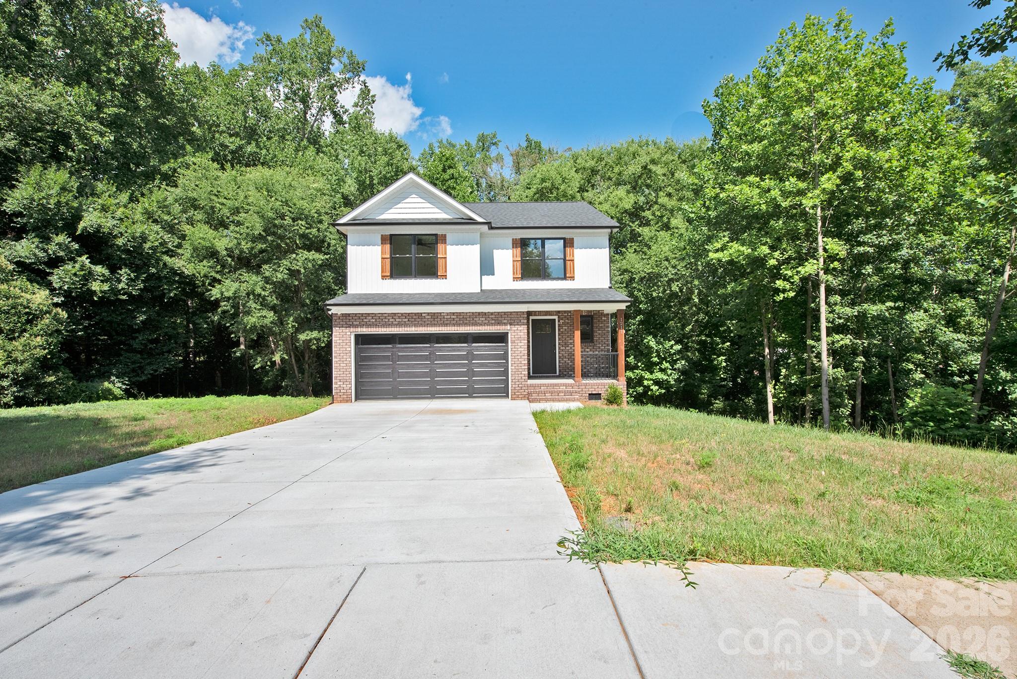Amazing new build that's move-in ready in a prime location! This beautiful 4-bedroom, 2.5-bath home offers the perfect blend of comfort and convenience. Enjoy a spacious open floor plan, full 2-car garage. Tucked away on a quiet, single cul-de-sac street , with easy access to I-85 for commuting. Don’t miss this rare opportunity to own a brand-new home in an ideal setting!