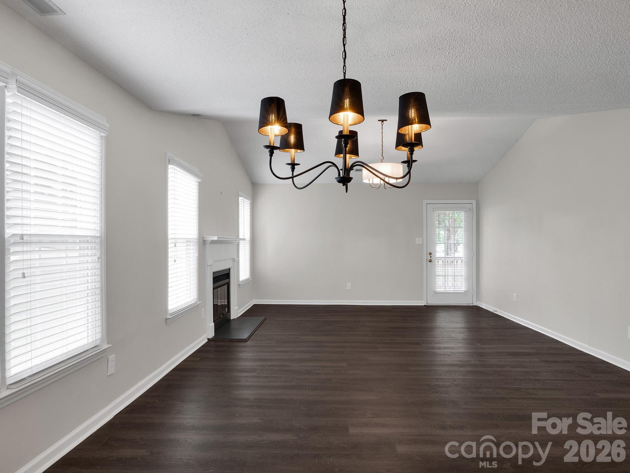 Kensington at Raintree - Residential
