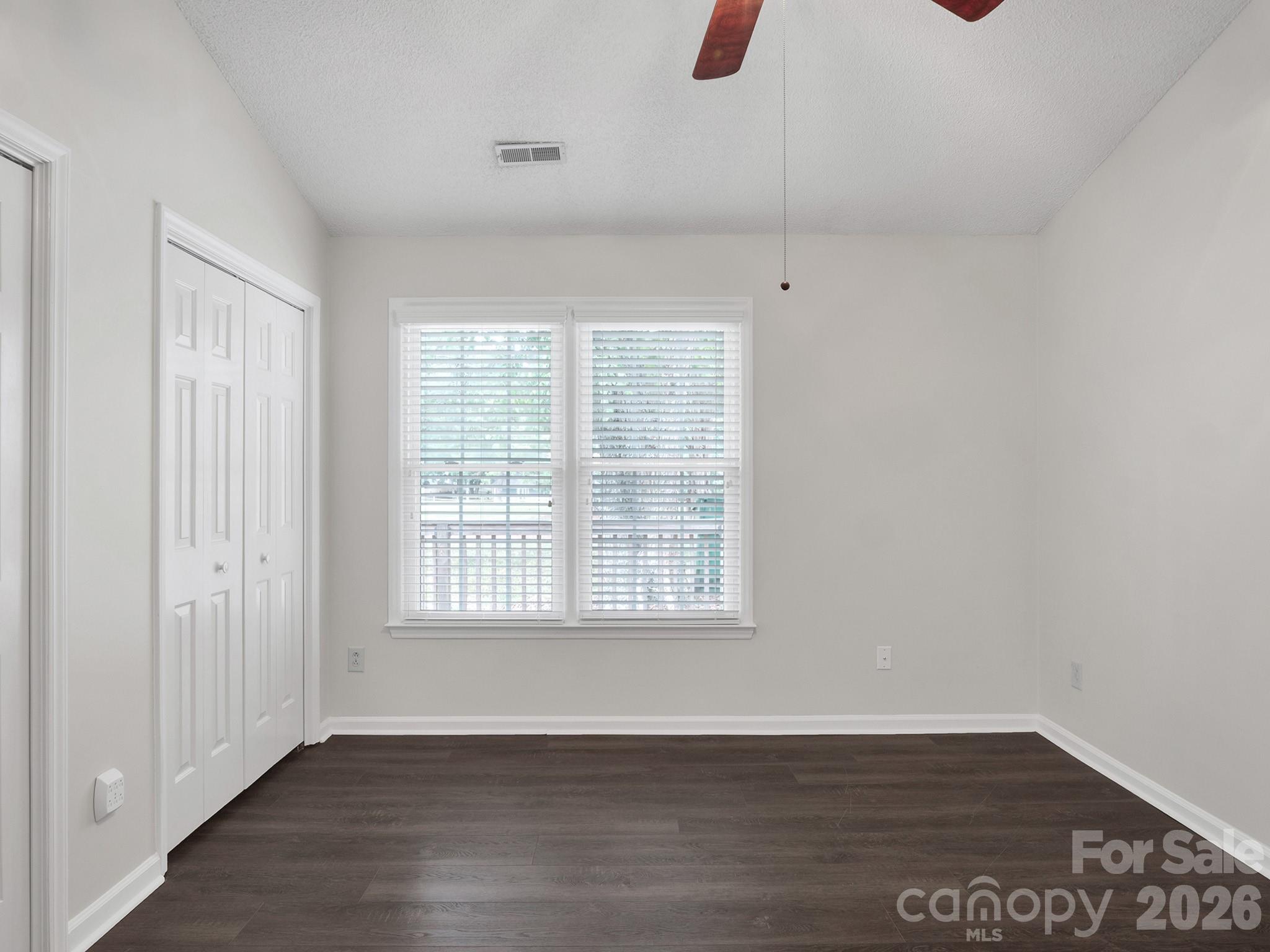 Kensington at Raintree - Residential