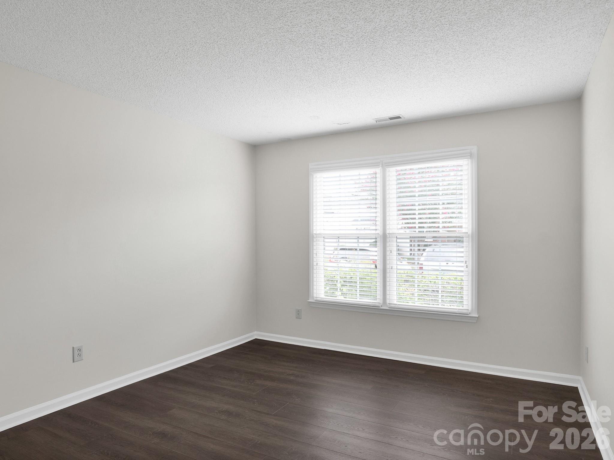 Kensington at Raintree - Residential
