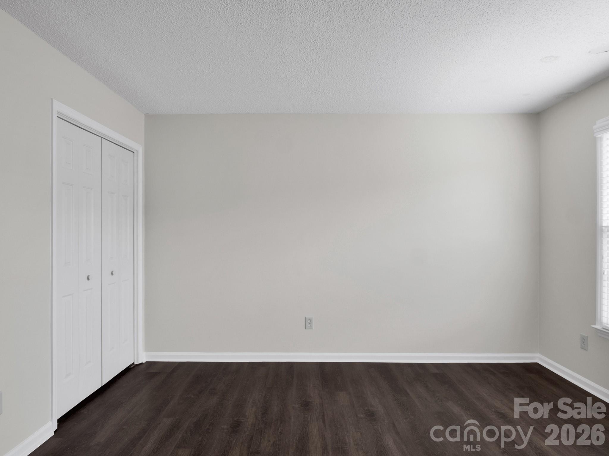 Kensington at Raintree - Residential