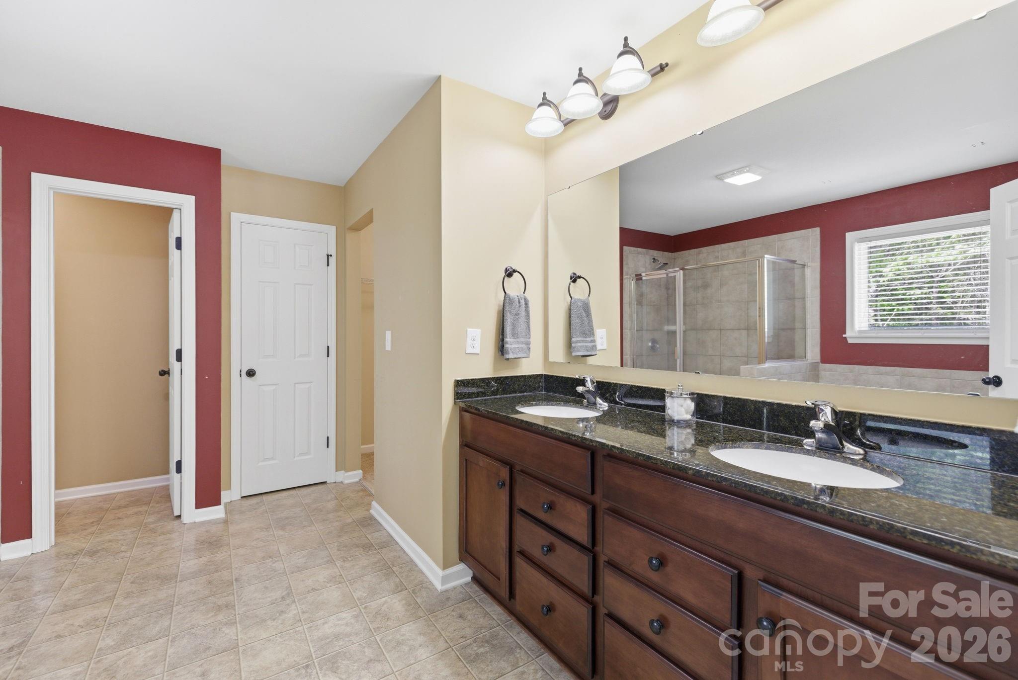 Houston Ridge - Residential
