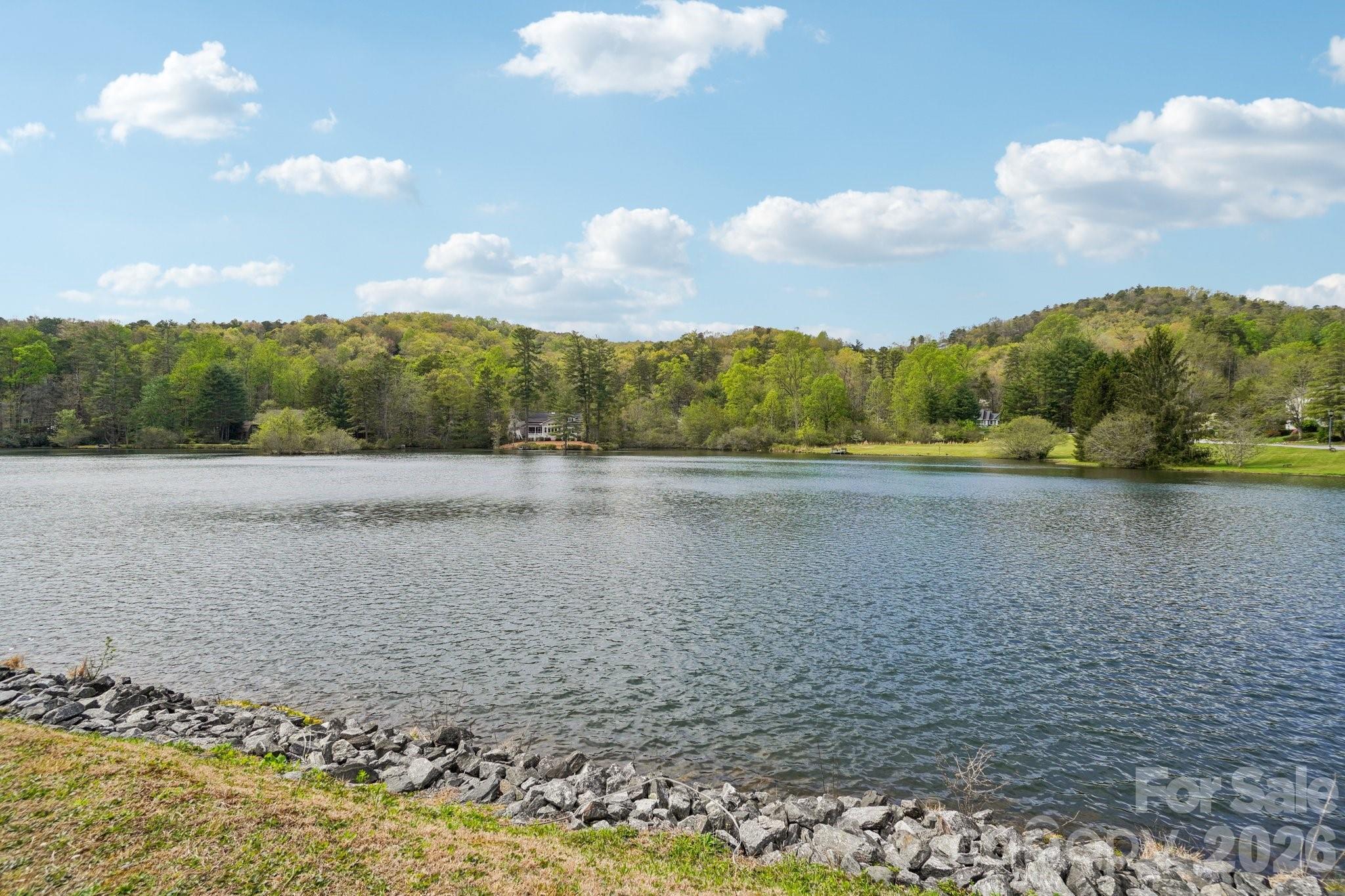 Deerlake Village - Land