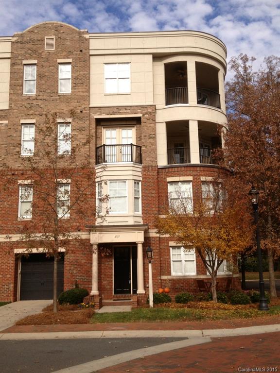 Charming townhome in the heart of SouthPark! End unit with a one car garage. Walk to restaurants, Whole Foods, shopping and more. Gated community!