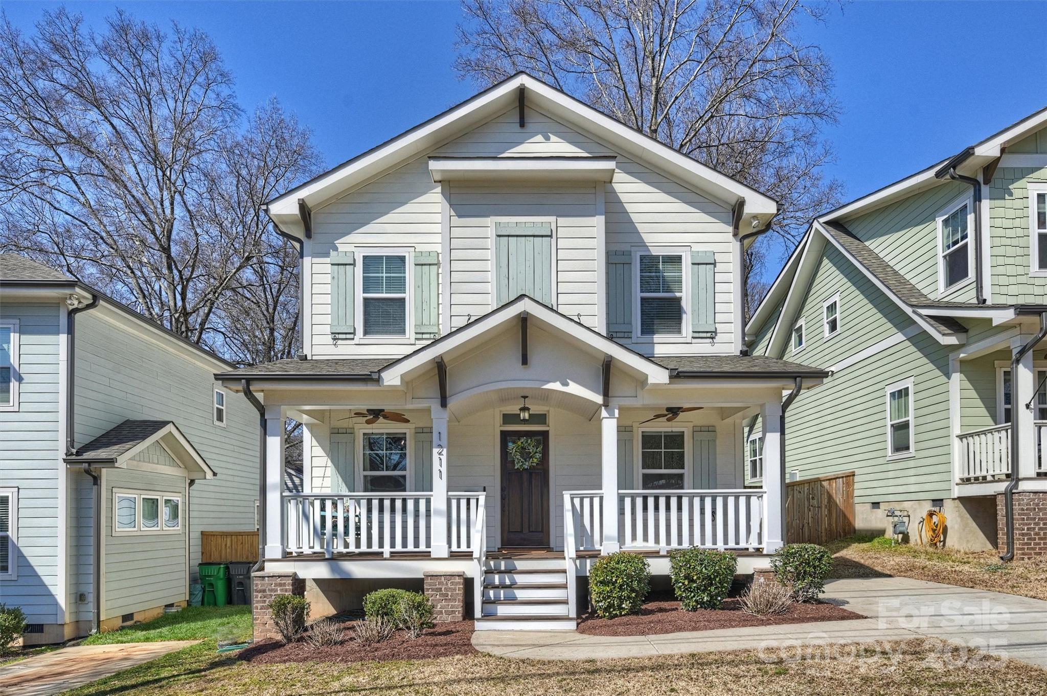 Beautiful home in popular Commonwealth Park! Located just minutes away from Midwood, Oakhurst, and Uptown. Expansive front porch welcomes you home, inside are beautiful hardwood floors, a chef's kitchen with a large island that opens to great room with access to fenced yard for easy entertaining.  Upstairs are two secondary bedrooms sharing a well appointed jack and jill bath with laundry room nearby. The primary bedroom has a large walk-in closet and a beautiful spa-like bath! A must see!