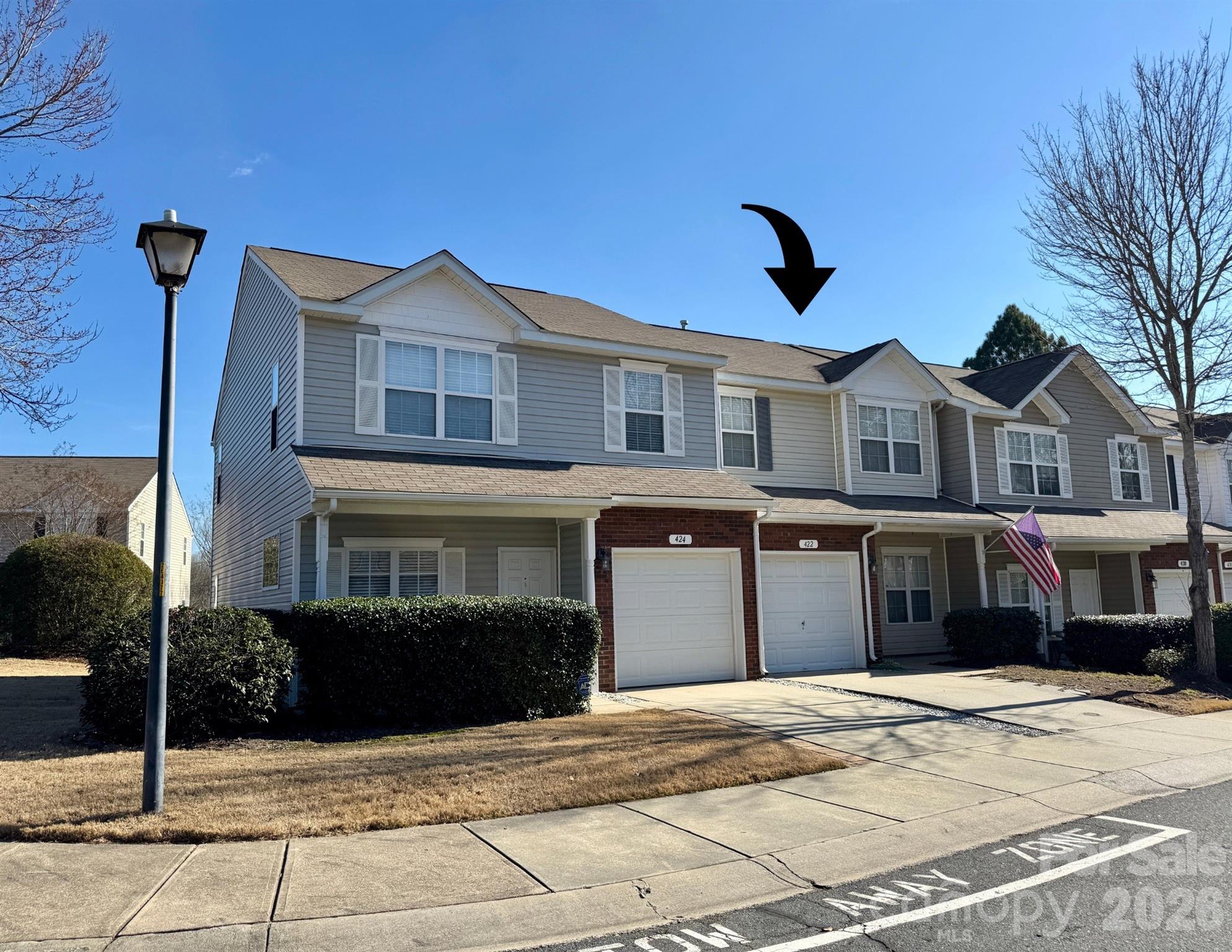 Welcome to the Cascades at River Crossing. Talk about location / location! This Townhome Community is just a couple of minutes from I-77/Exit 85 as well as just minutes from the Riverwalk District on the Catawba River. 422 features a one car garage and an Open Concept main floor layout that leads to a spacious back patio with privacy fencing. Upstairs you'll find 2 bedrooms, 2 full bathrooms and a large bright loft flex space. The townhouse has been freshly painted making for an easy move-in-ready experience. Community pool access, garbage and water are all included in the HOA services. Google "Top School Districts in the US" and in SC. You'll find just how high the town's outstanding schools are rated! The Piedmont Medical Center (2022) and Novant Health are also close by.