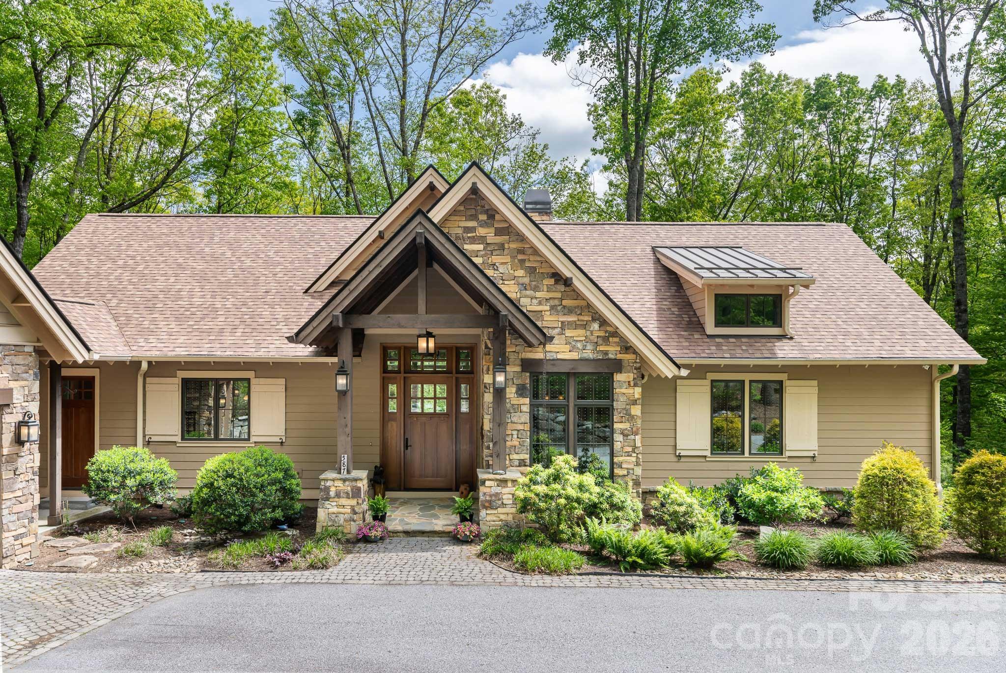 Grand Highlands at Bearwallow - Residential