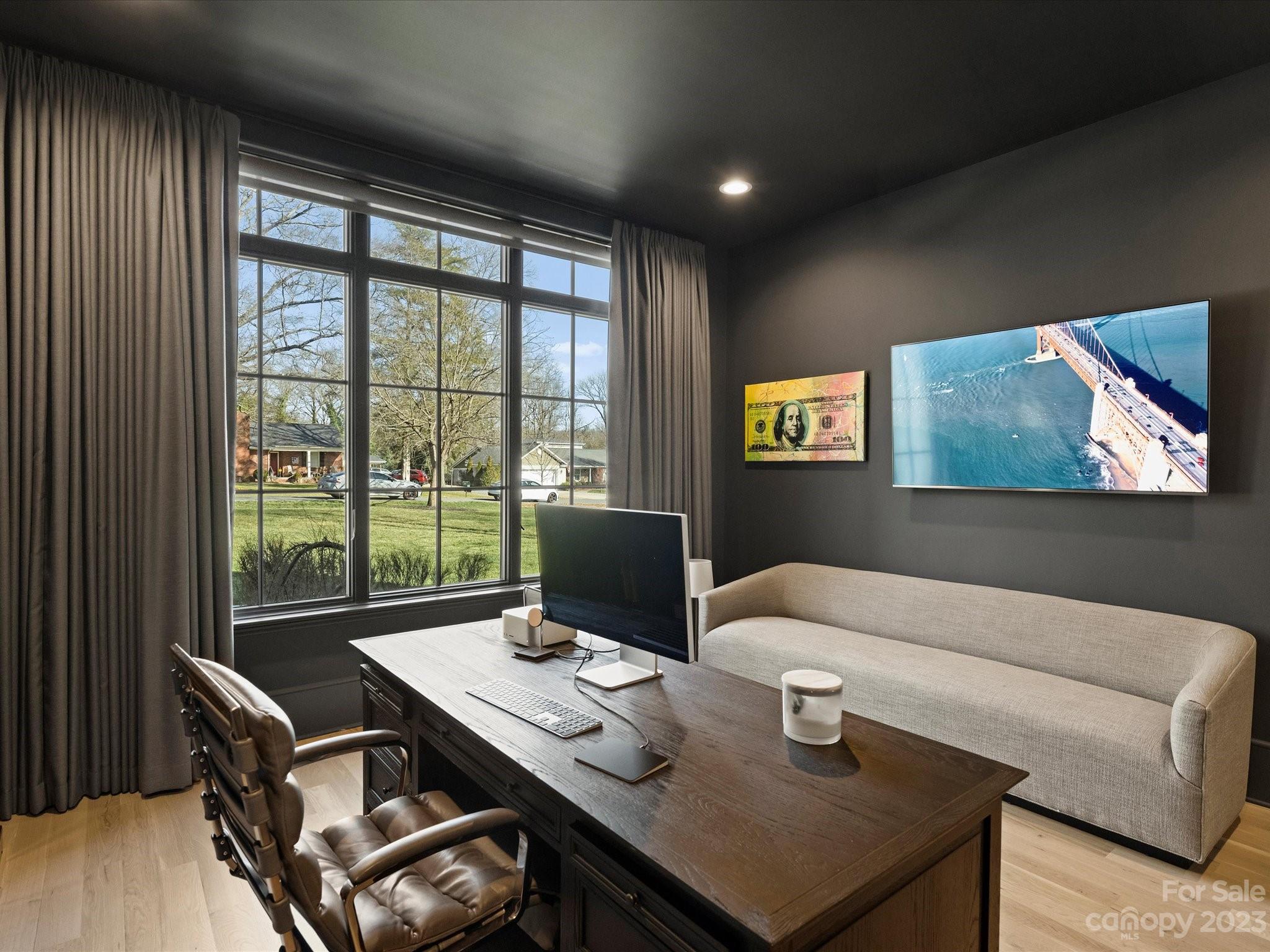 Mammoth Oaks - Residential