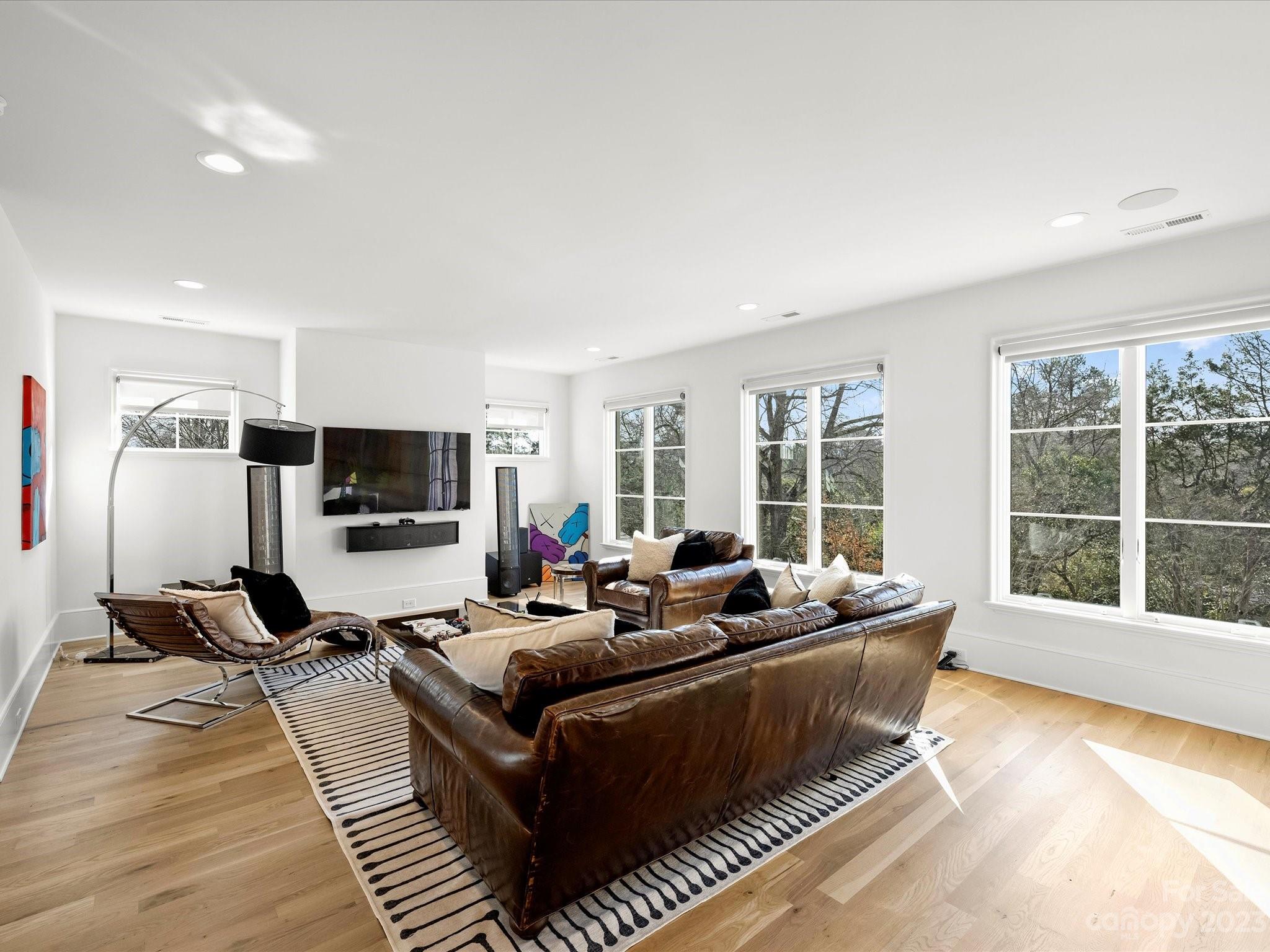 Mammoth Oaks - Residential