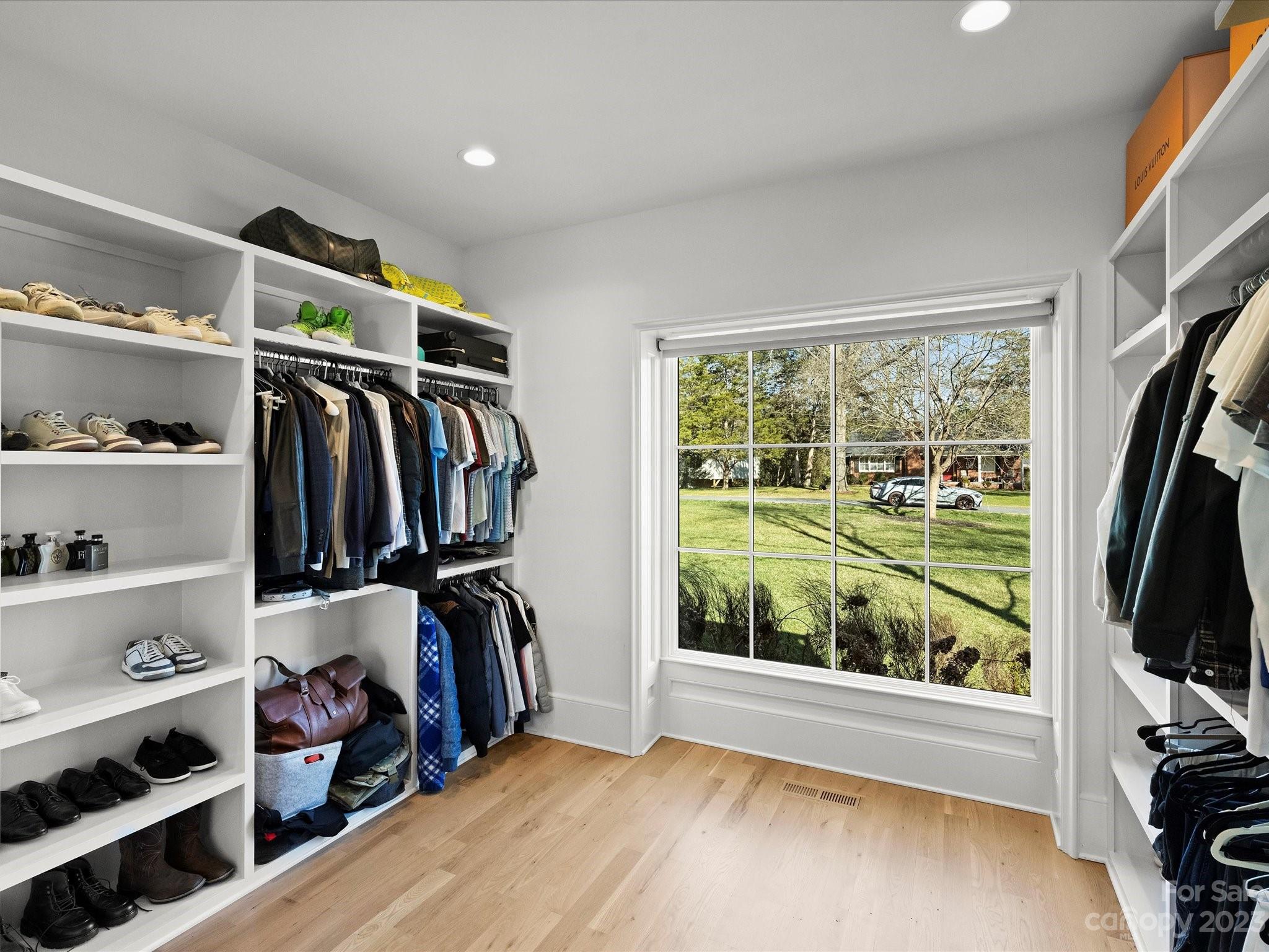 Mammoth Oaks - Residential