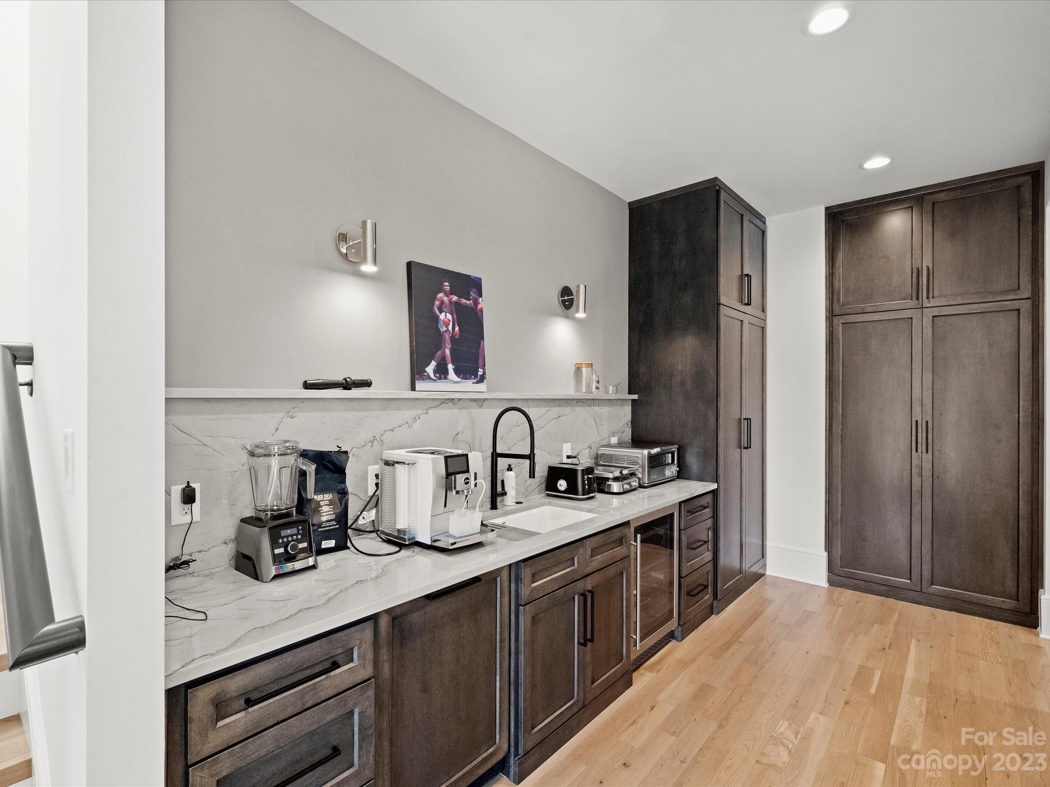 Mammoth Oaks - Residential