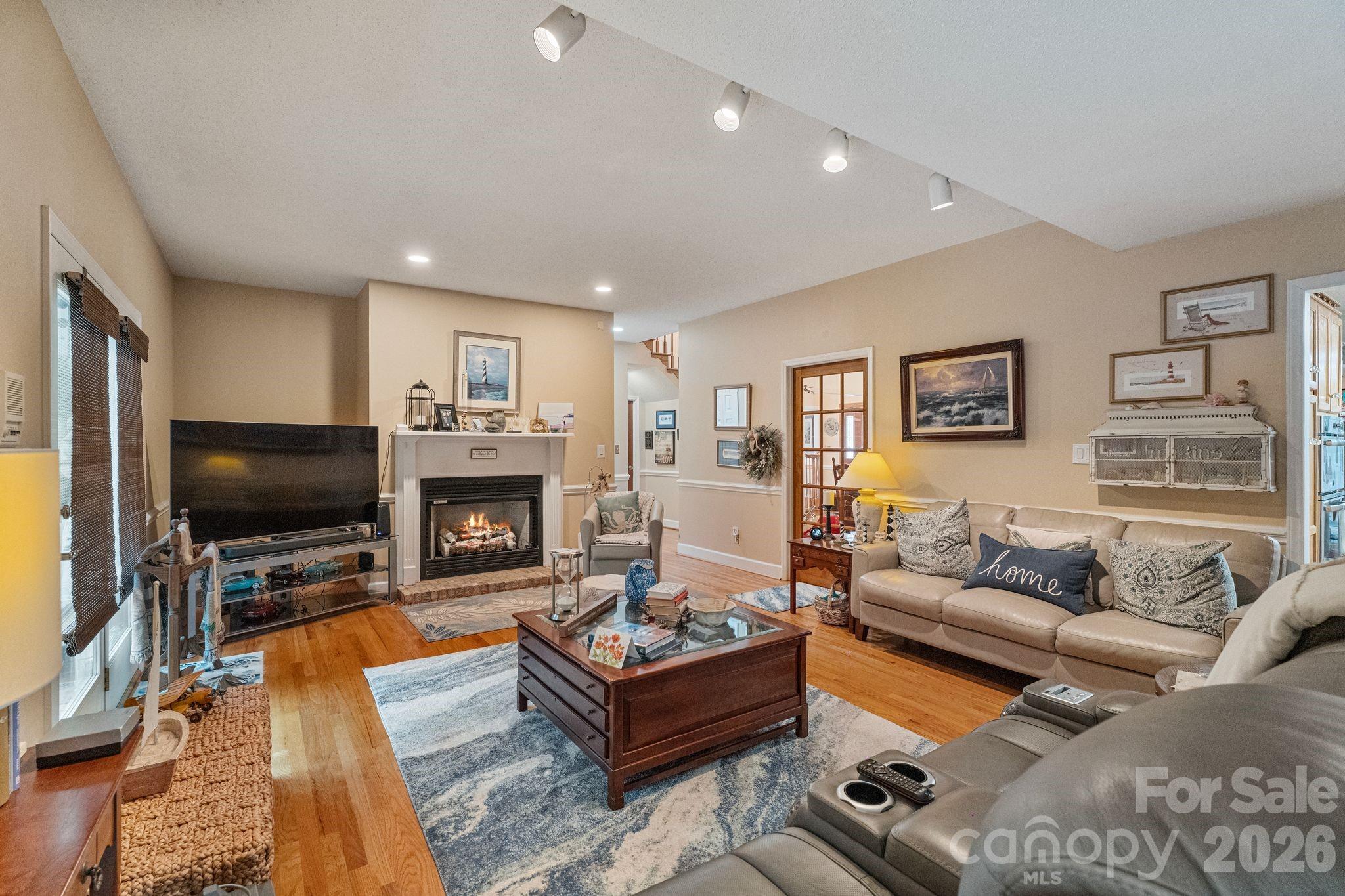 Oakmont Estates - Residential