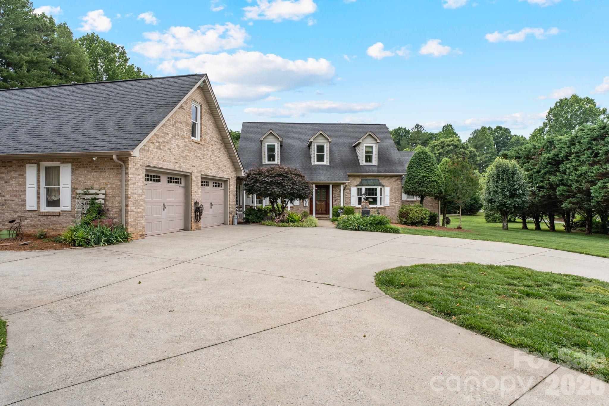 Oakmont Estates - Residential