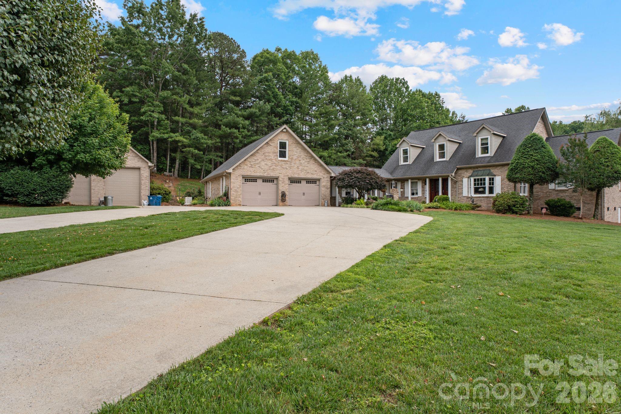 Oakmont Estates - Residential