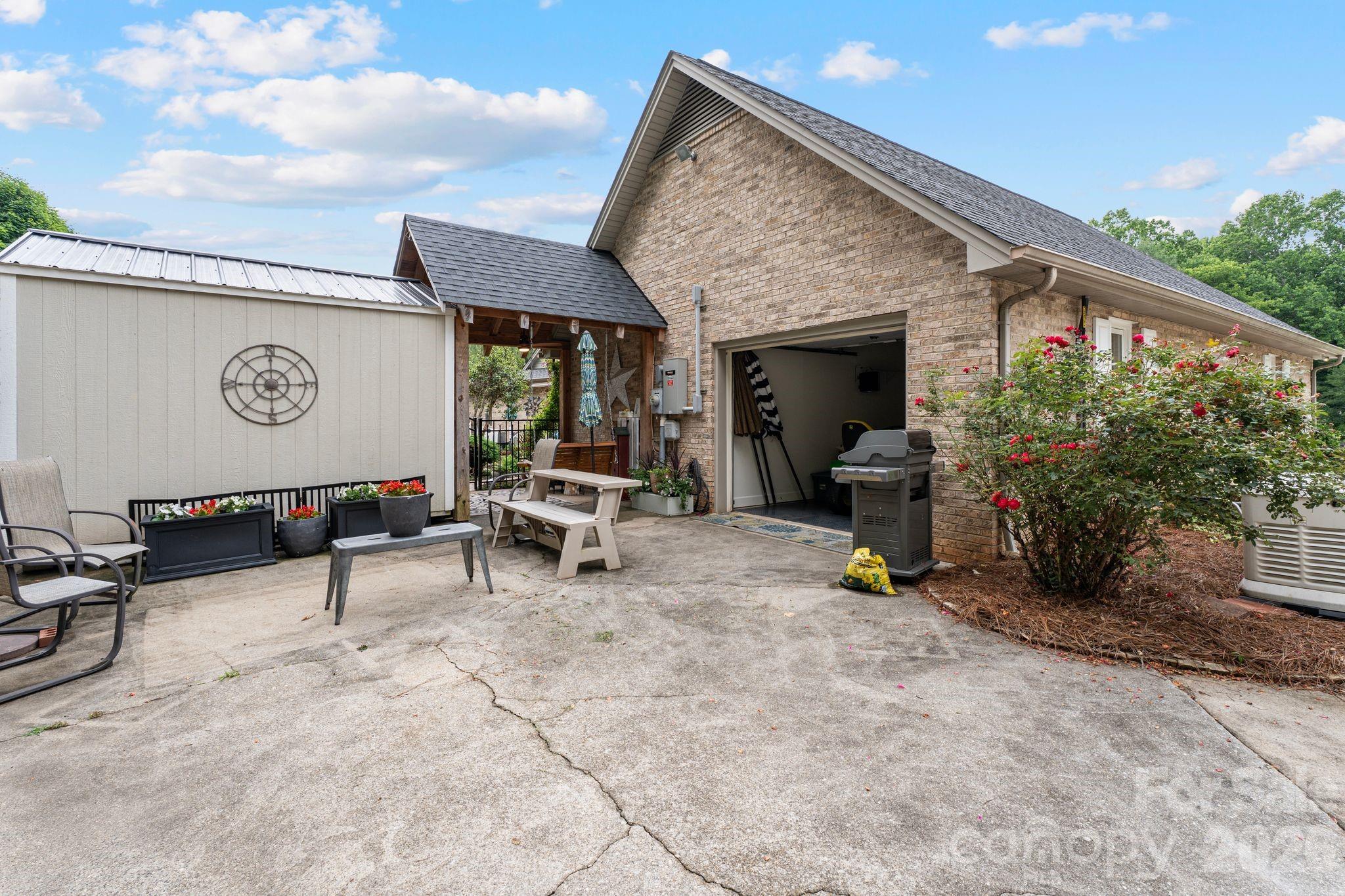 Oakmont Estates - Residential