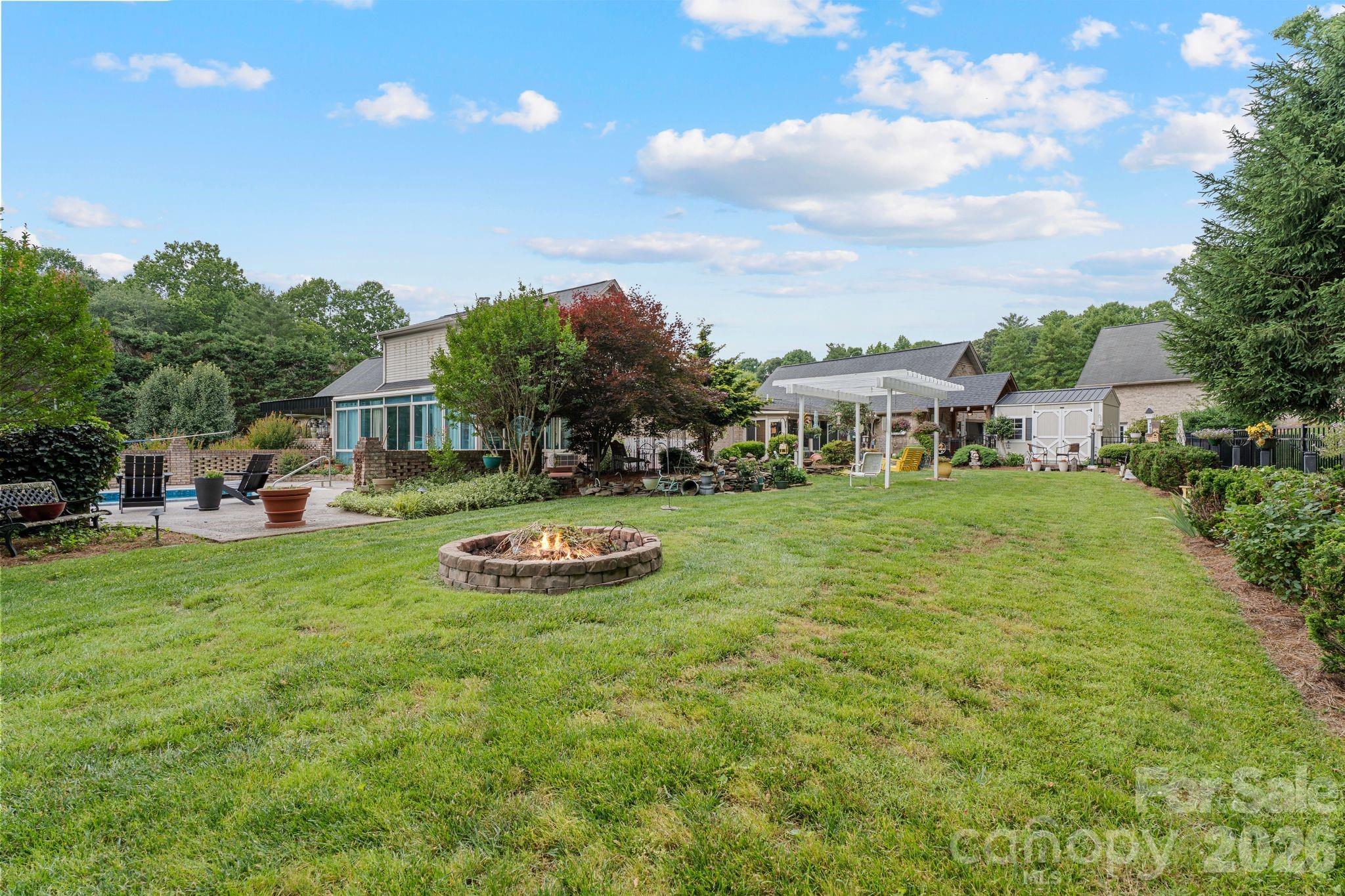 Oakmont Estates - Residential