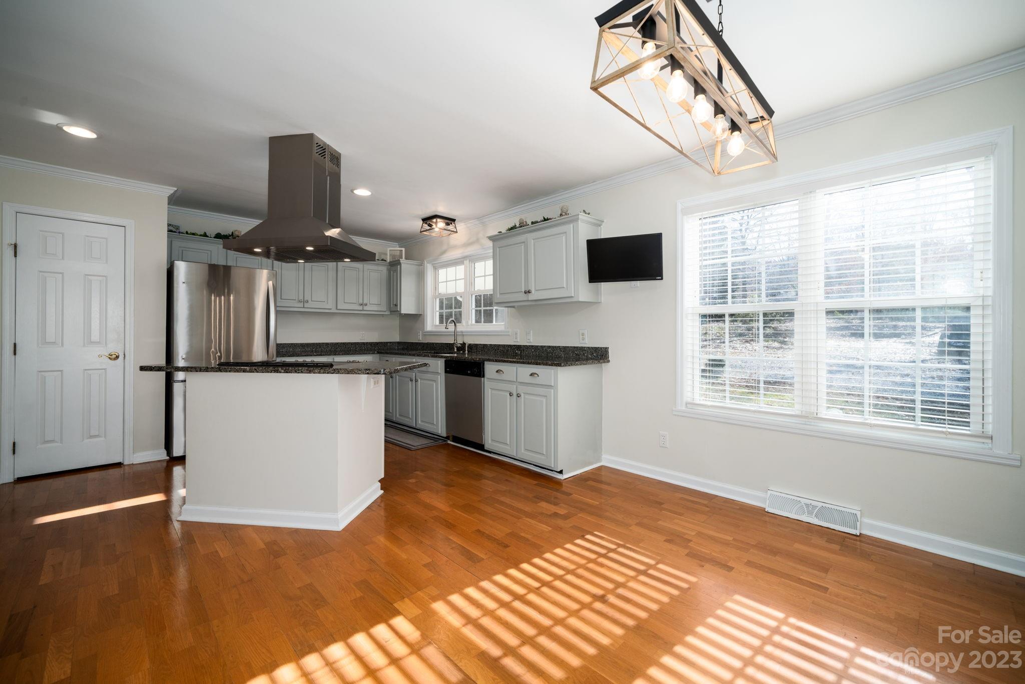 Windsor Pointe - Residential