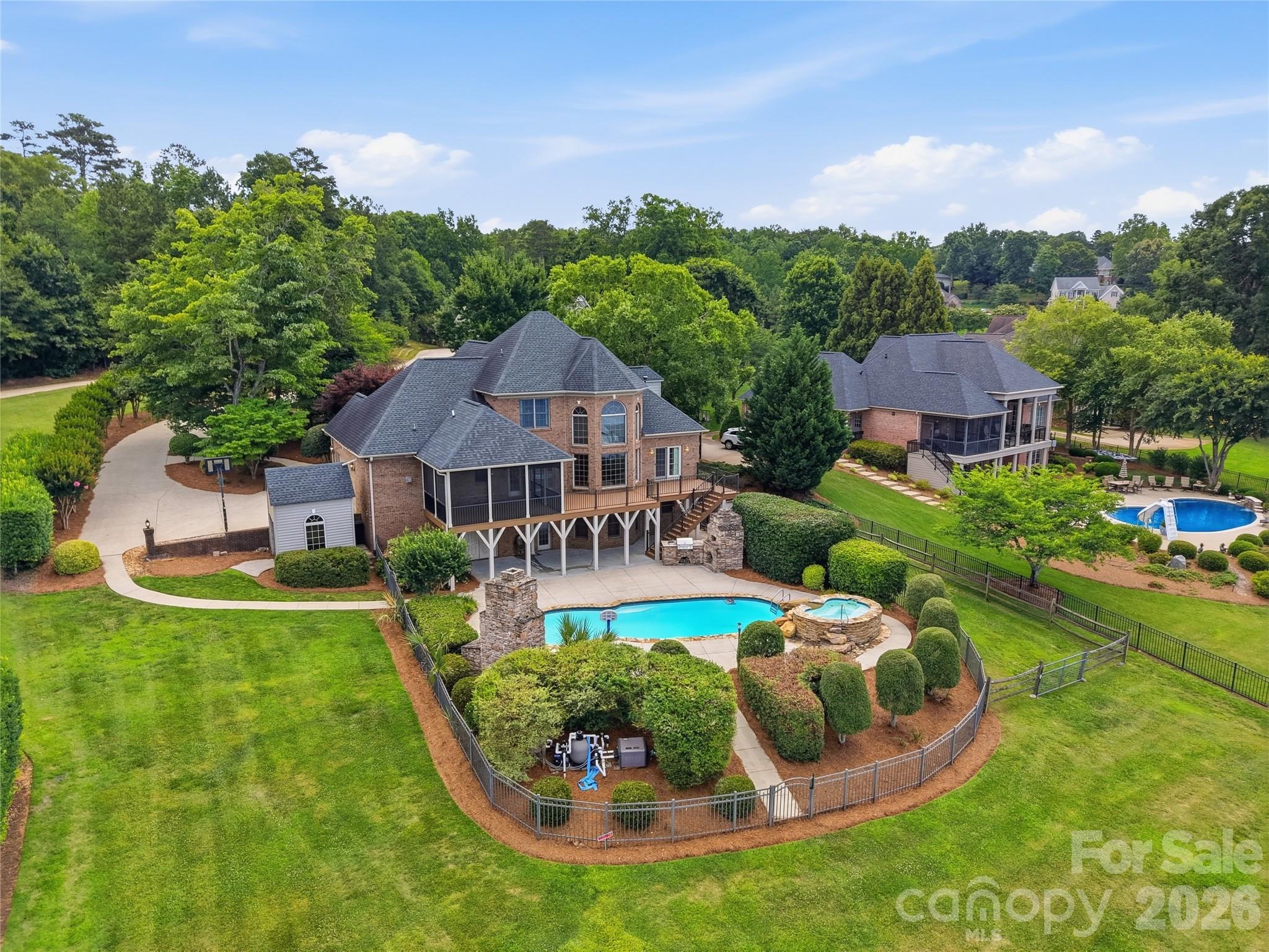 Forest Bay - Residential