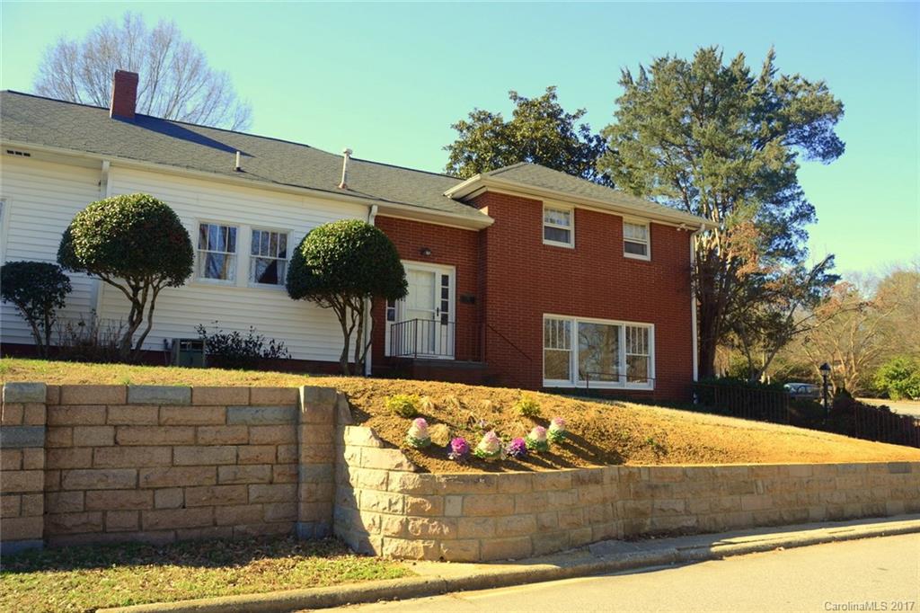 Bring Buyers - UPDATES inside & out! 1-year Home Warranty! Renovated Kitchen w/top-of-the-line Stainless Steel appl's w/Refrigerator included! Master & Guest Baths refreshed! Pristine hardwoods, Den is 17x13 - you decide if it's a game room, office, etc. Built-ins and FP add character to Living Room! Sunroom enjoyed year-round! New Retaining Wall. Central Vac. Water Heater 2015 (digital). Home in fantastic location - park across the way has  playground, tennis courts, Summer movie nights, etc.