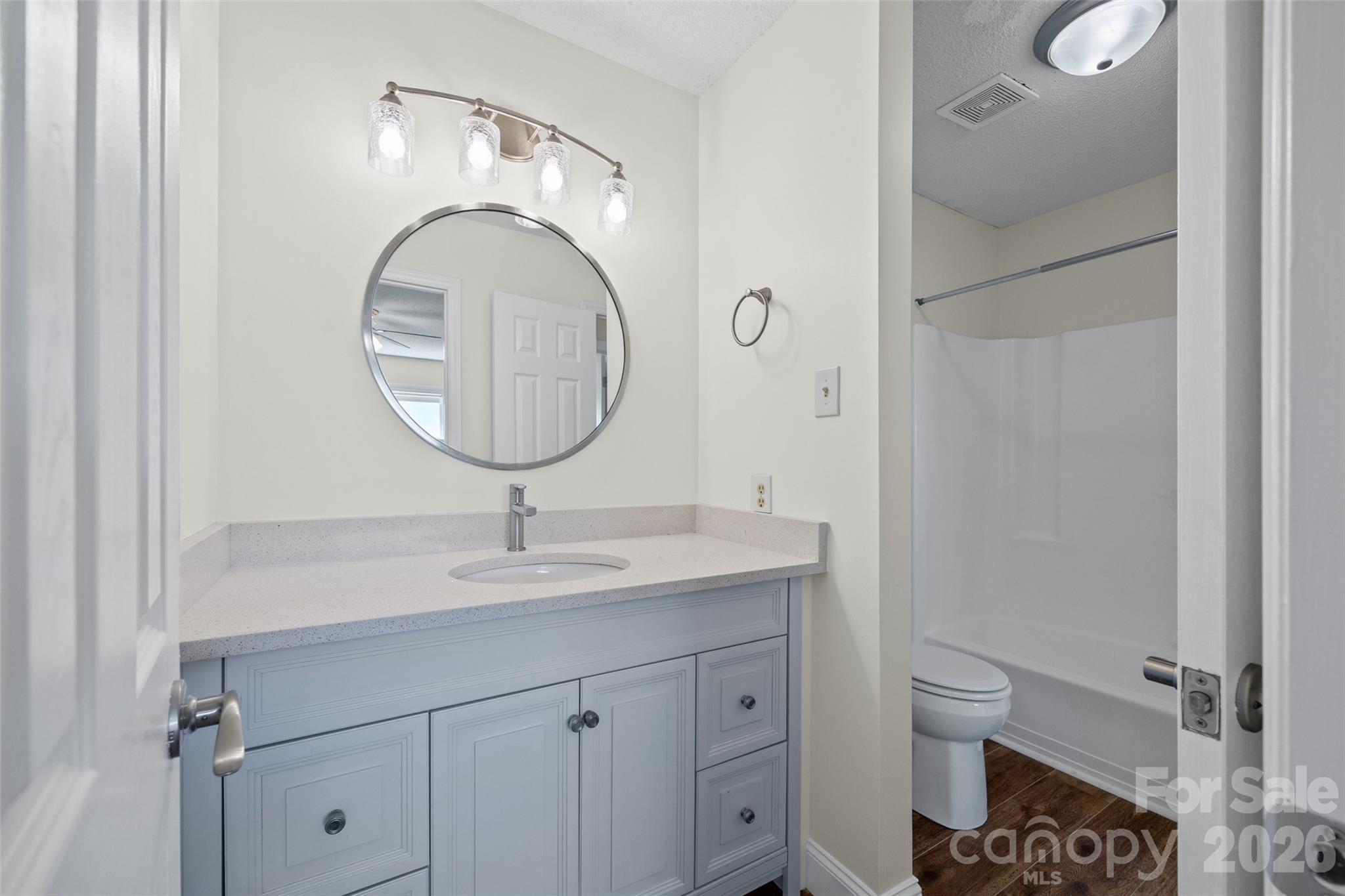 Tega Cay - Residential
