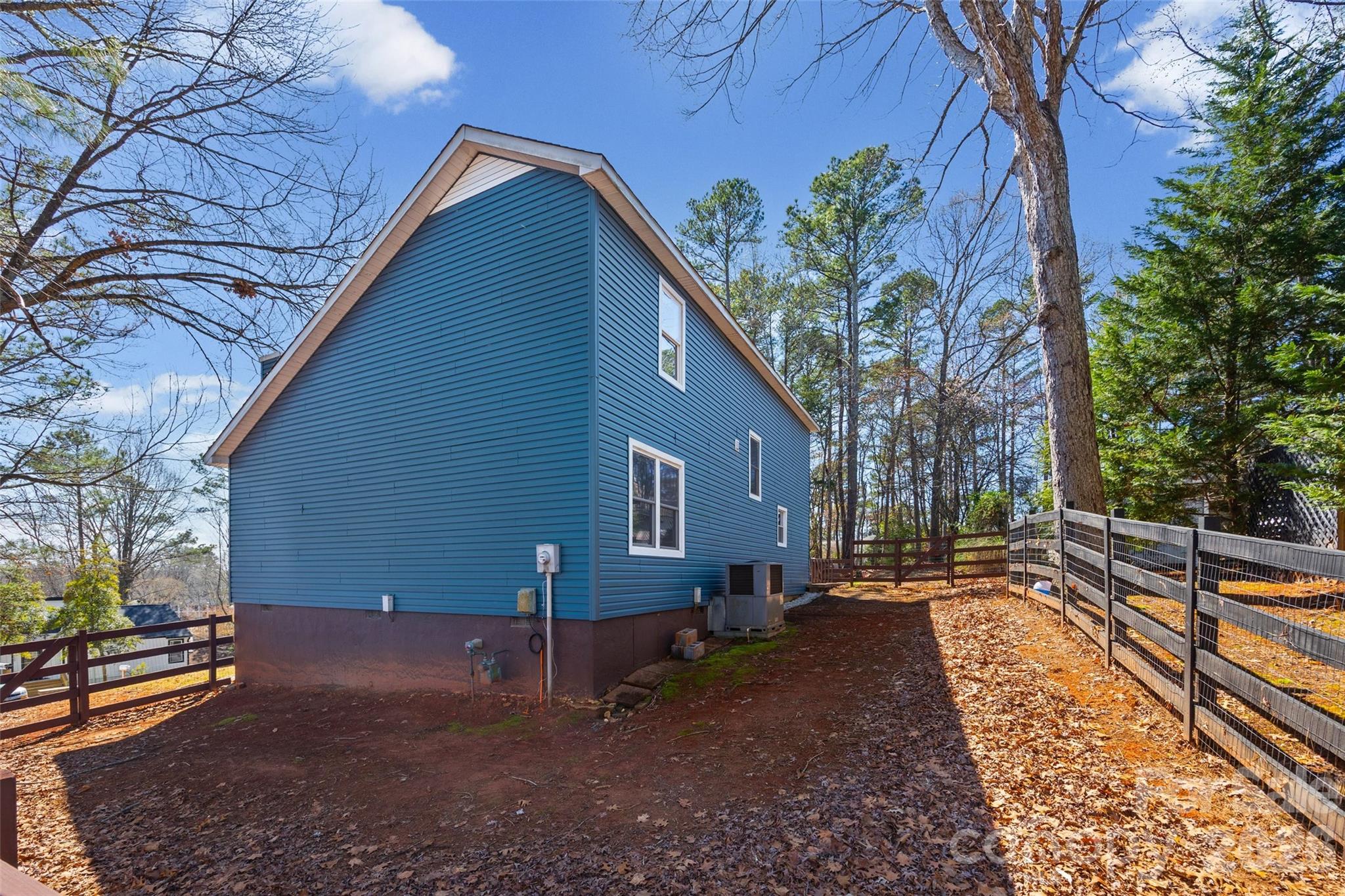 Tega Cay - Residential