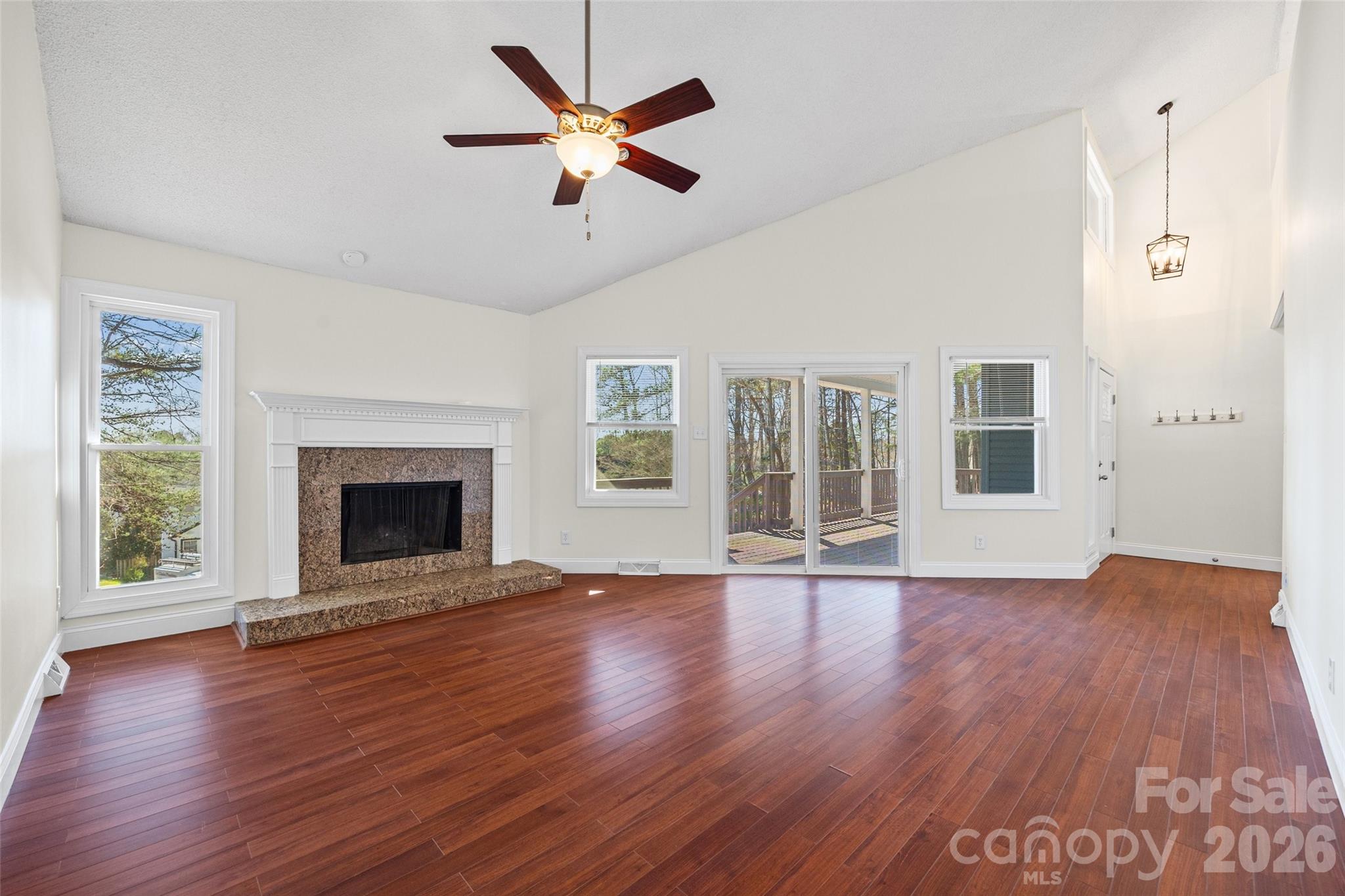 Tega Cay - Residential