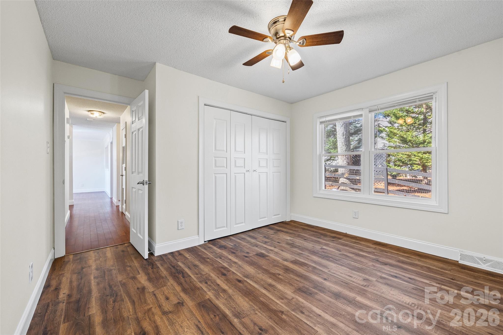 Tega Cay - Residential