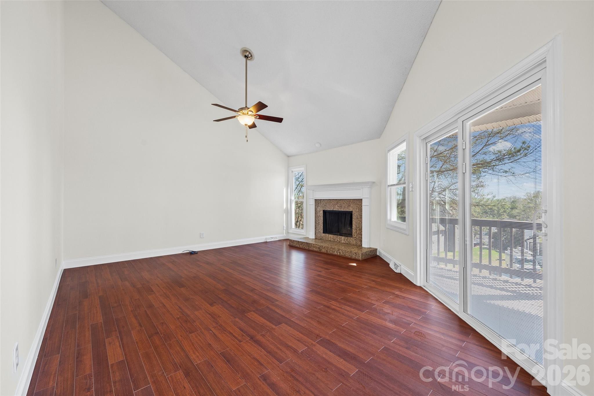 Tega Cay - Residential