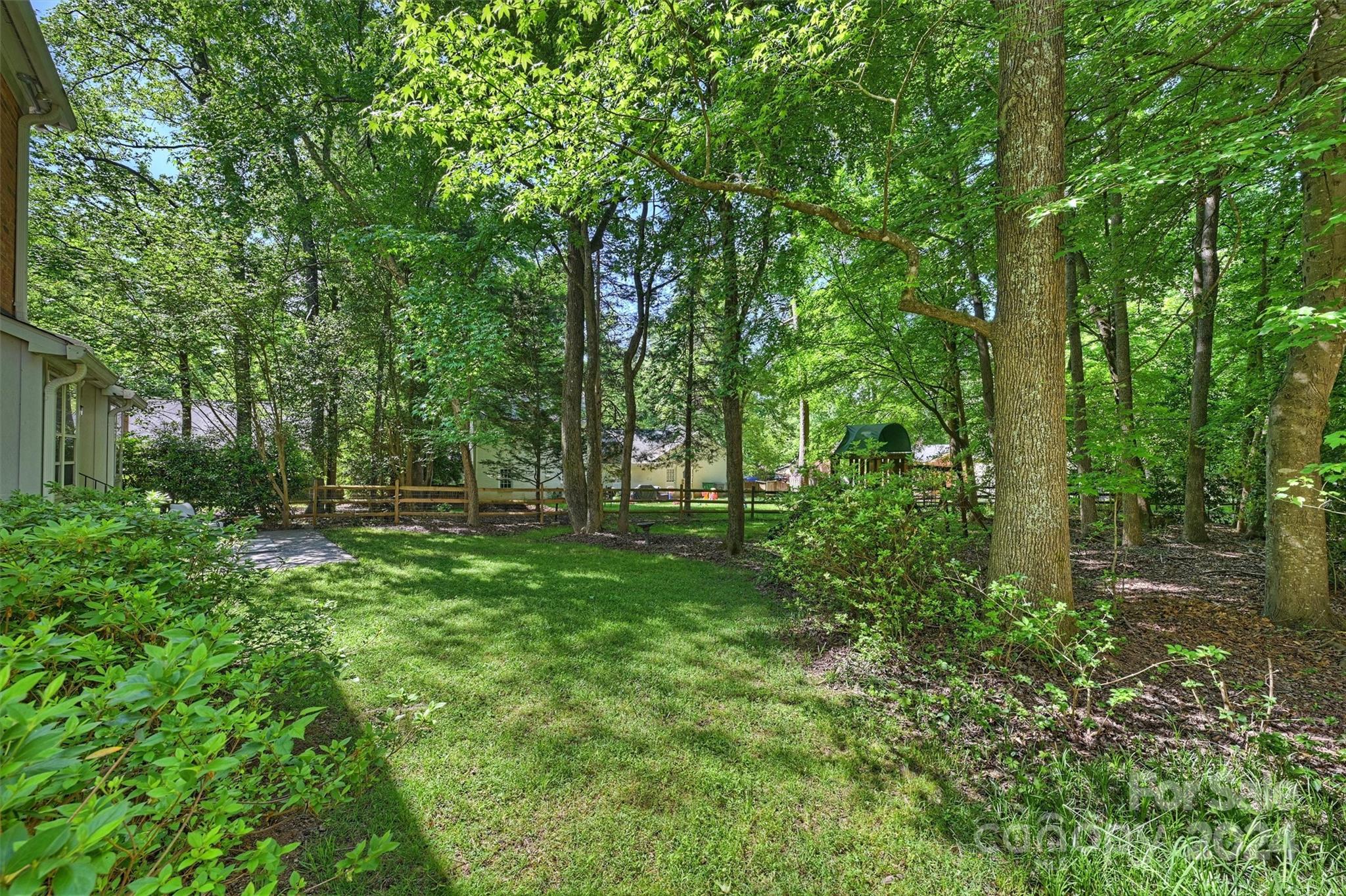 Sardis Forest - Residential