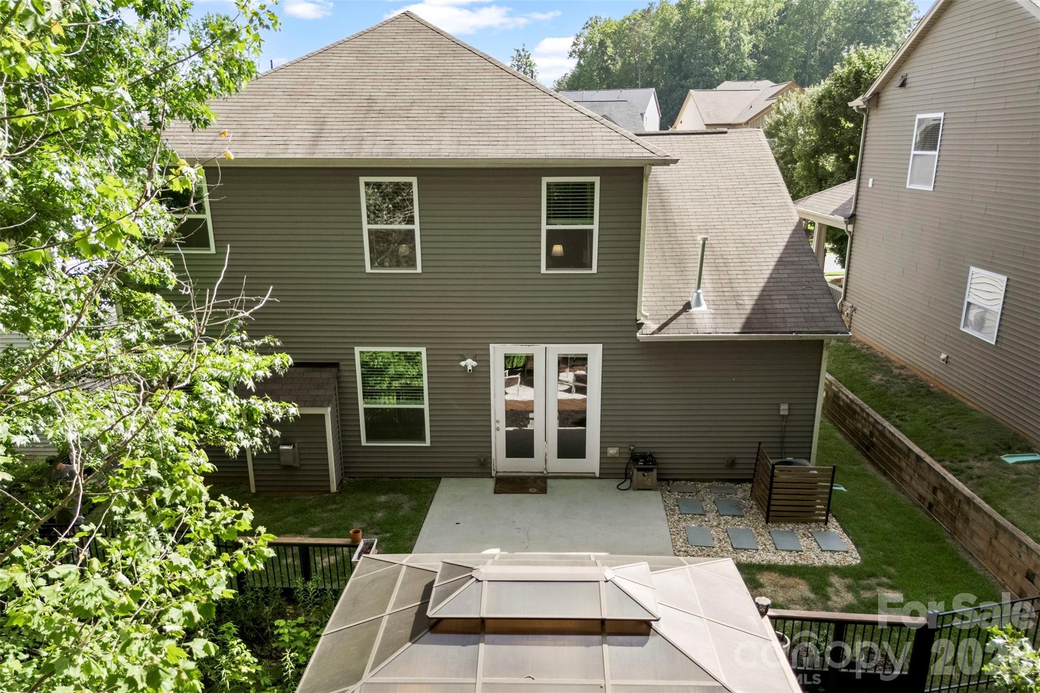 Hubbard Falls - Residential