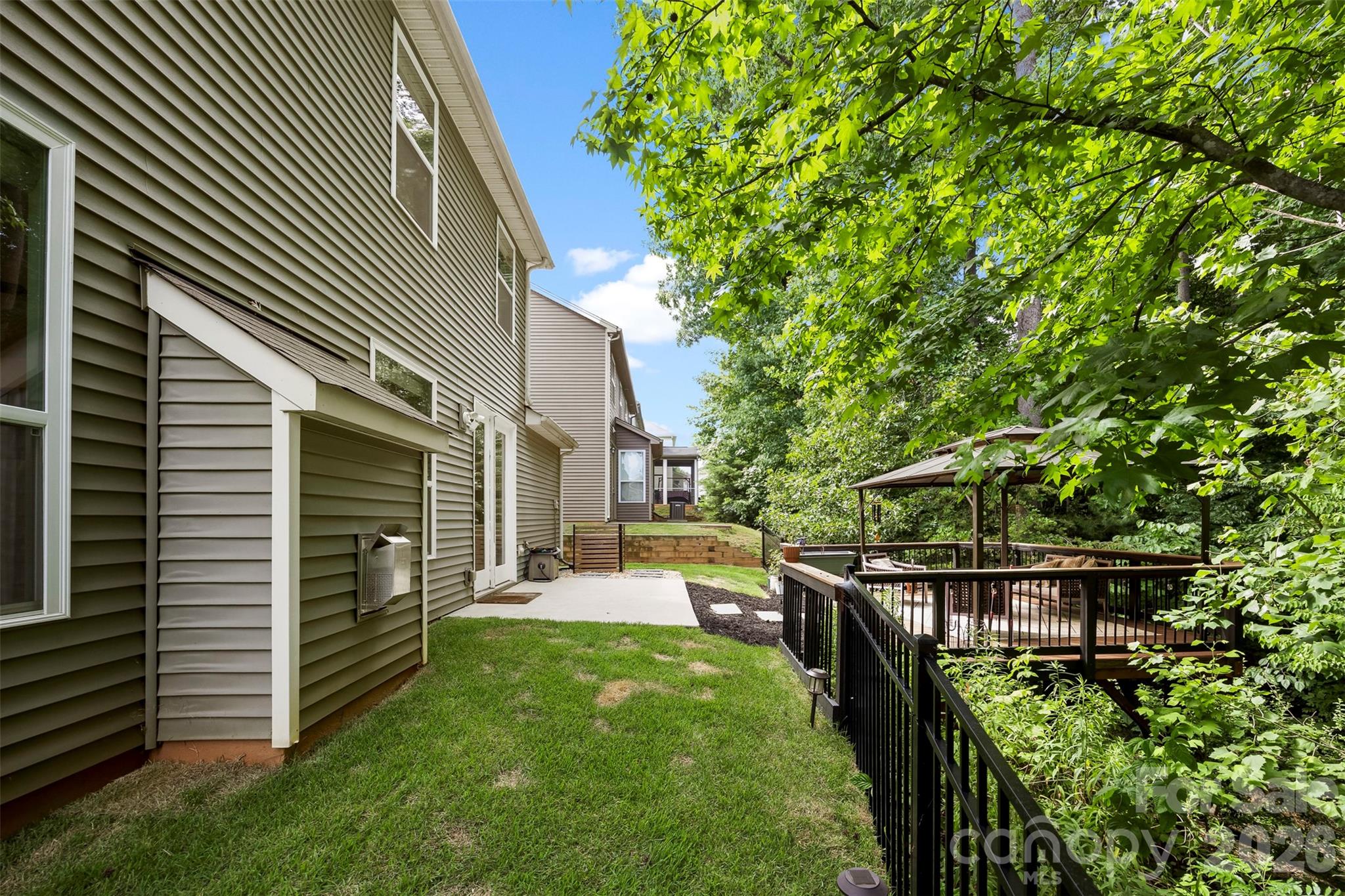 Hubbard Falls - Residential