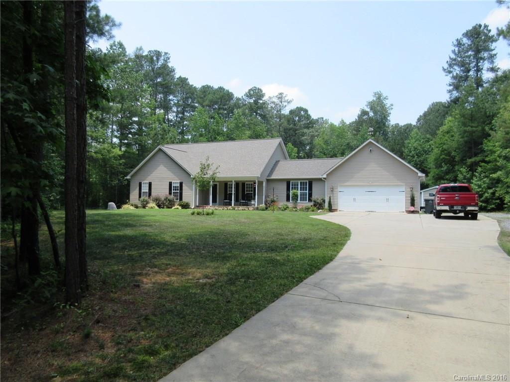 This is the one you've been waiting for! Great home located in the country on 2 acre lot, No HOA fees, 4 bedrooms, 2 Baths, Beautiful Kitchen, Large Master with walk in closet, garden tub w/ separate shower and water closet, dual sinks, front porch and back porch area, 2 car attached garage and storage building! Approximately 5 miles from I-77.