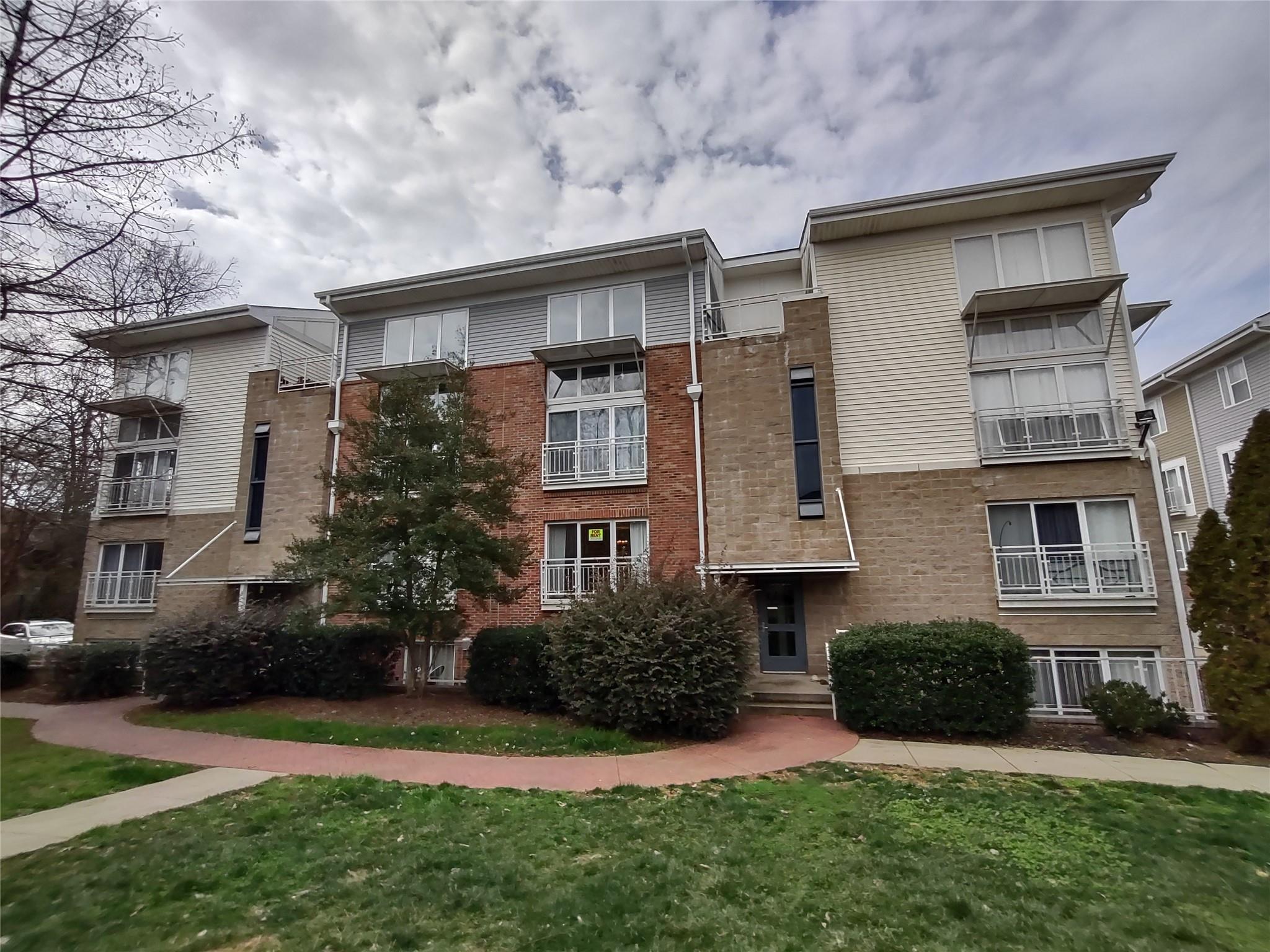 Move in Ready Townhome located in The Renaissance Complex in Noda!
This 2 bedroom, 2.5 bath home features; 1 car garage, open concept floor plan with lots of light, spacious bedrooms with their own bathrooms. Washer/Dryer included. Short walk to light rail, dining and shopping. Community has a pool. Pets are conditional with a non-refundable pet fee, no aggressive breeds. One small pet 25 lbs. or under will be considered. Pet fees will be determined by the outcome of pet screening. Security deposit will be determined via outcome of background screening. This is a Zero Security Deposit property for qualified renters. Please ask us about this option when being approved for this property. We will be happy to send you details about this program.